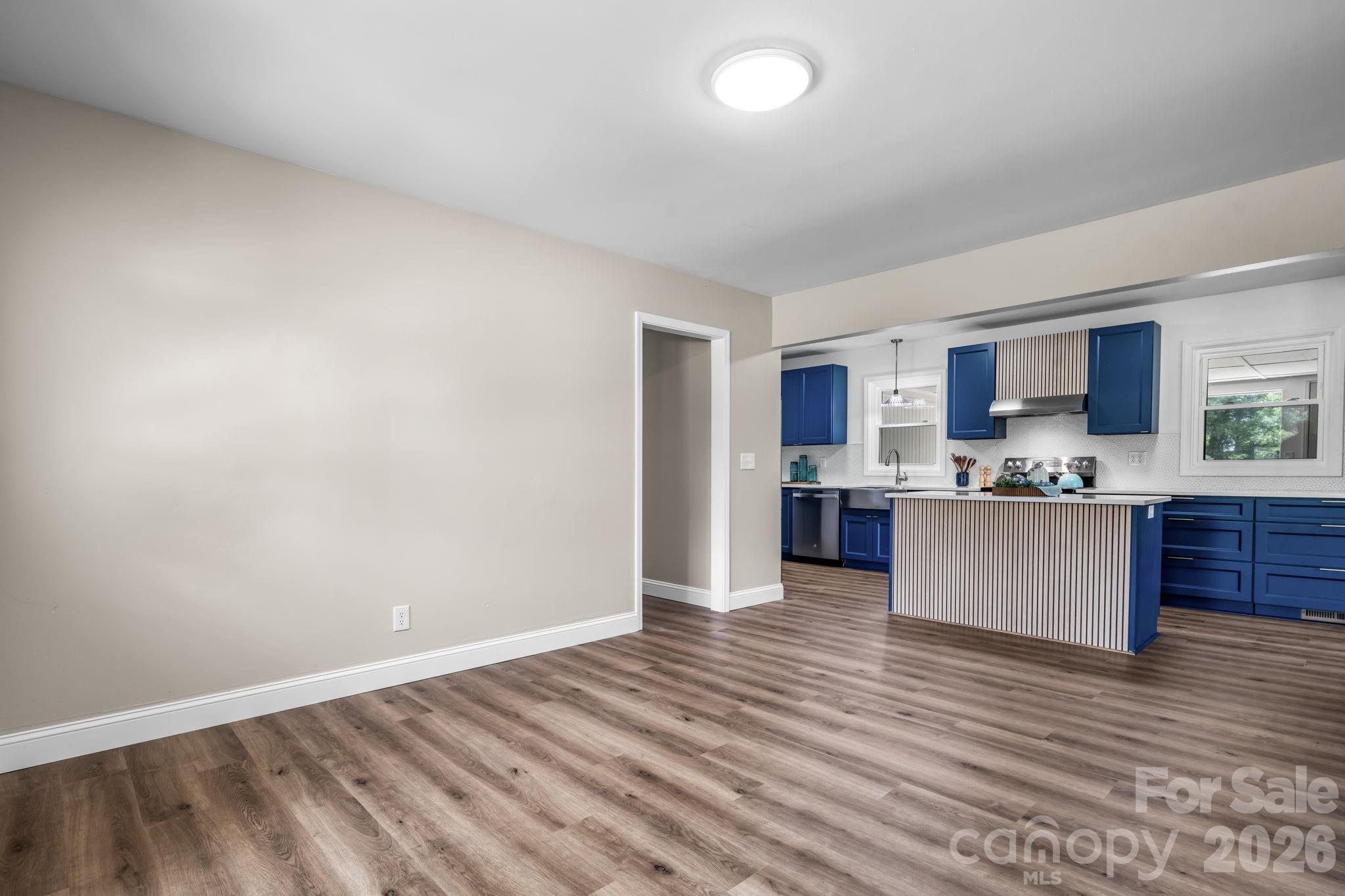 Single Family Residence at 2266 9th Avenue Drive NE, Hickory, photo 5 of 42