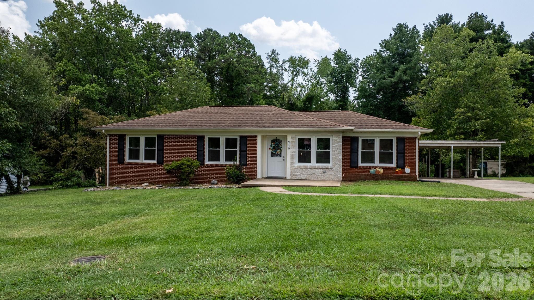 Single Family Residence at 2266 9th Avenue Drive NE, Hickory, photo 29 of 42