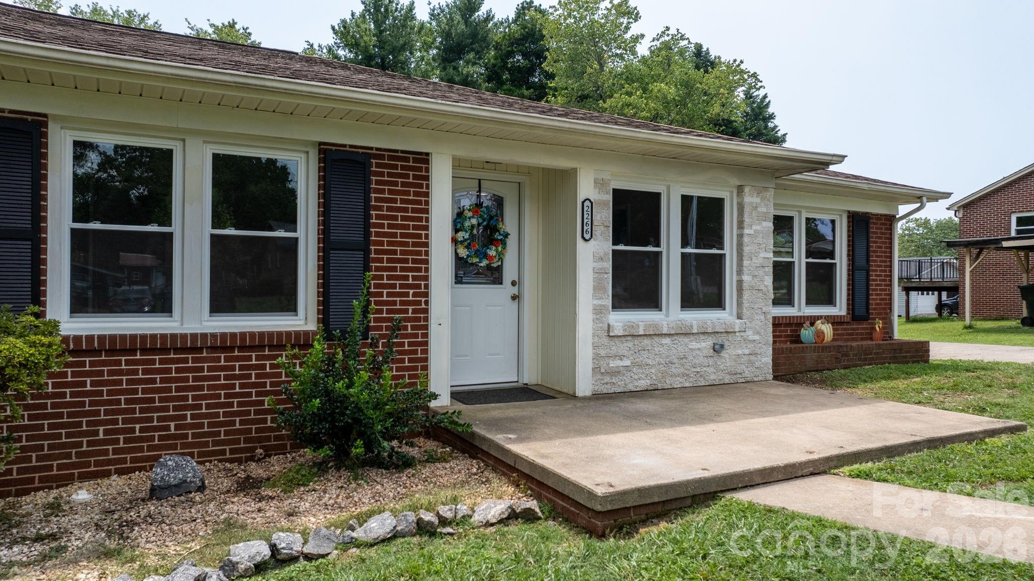 Single Family Residence at 2266 9th Avenue Drive NE, Hickory, photo 31 of 42