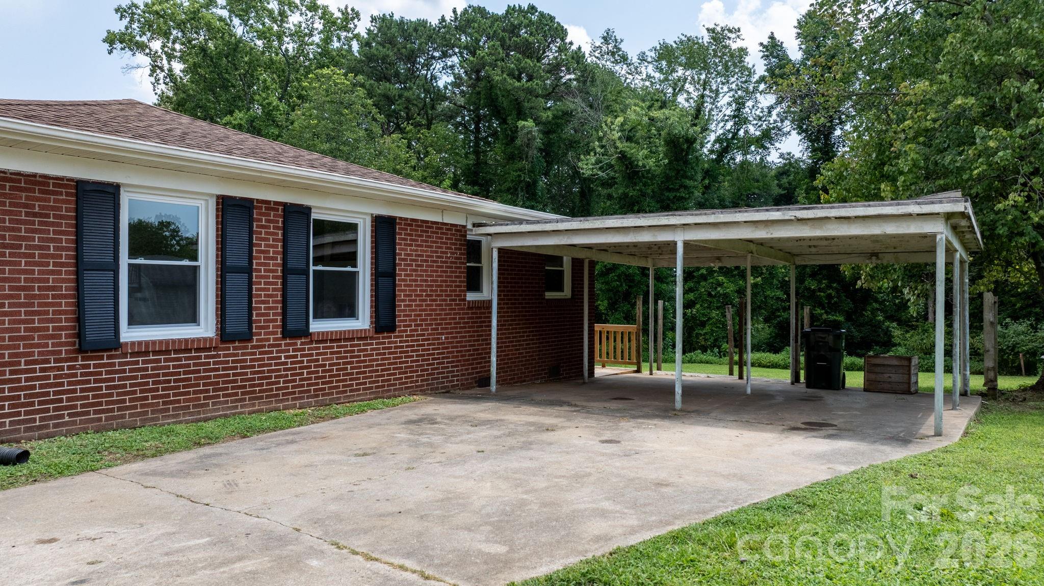 Single Family Residence at 2266 9th Avenue Drive NE, Hickory, photo 34 of 42