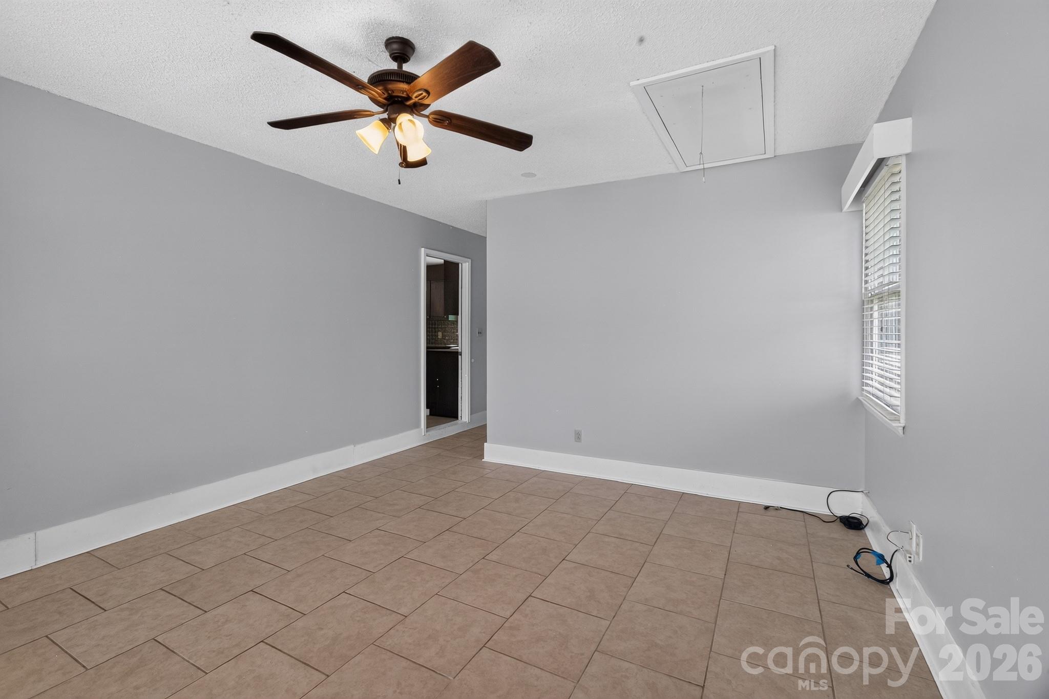 Single Family Residence at 2504 Ashford Drive, Newton, photo 13 of 24