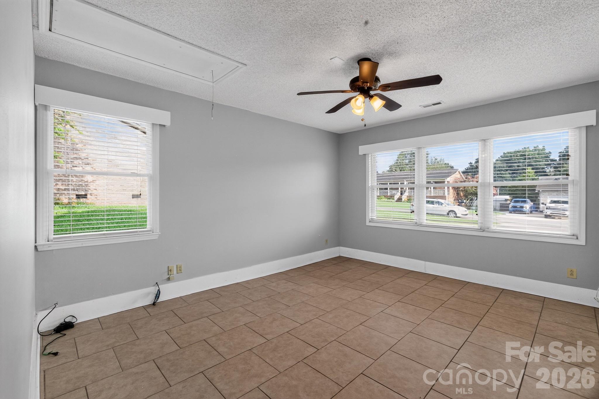 Single Family Residence at 2504 Ashford Drive, Newton, photo 14 of 24