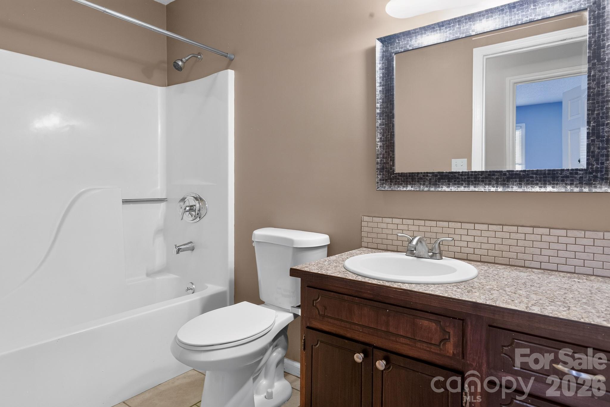 Single Family Residence at 2504 Ashford Drive, Newton, photo 21 of 24