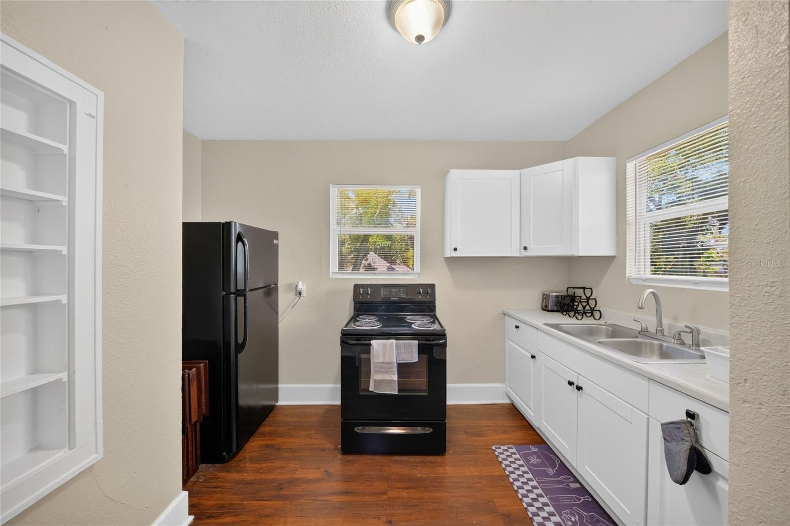 Duplex at 1615 14TH ST S, ST PETERSBURG, photo 2 of 33