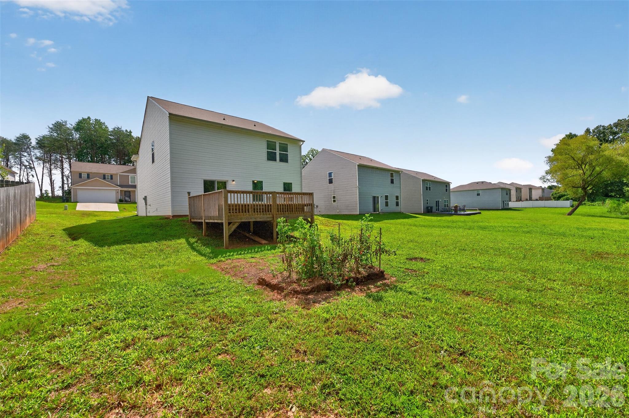 Single Family Residence at 1475 Cannan Mountain Drive, Newton, photo 3 of 47