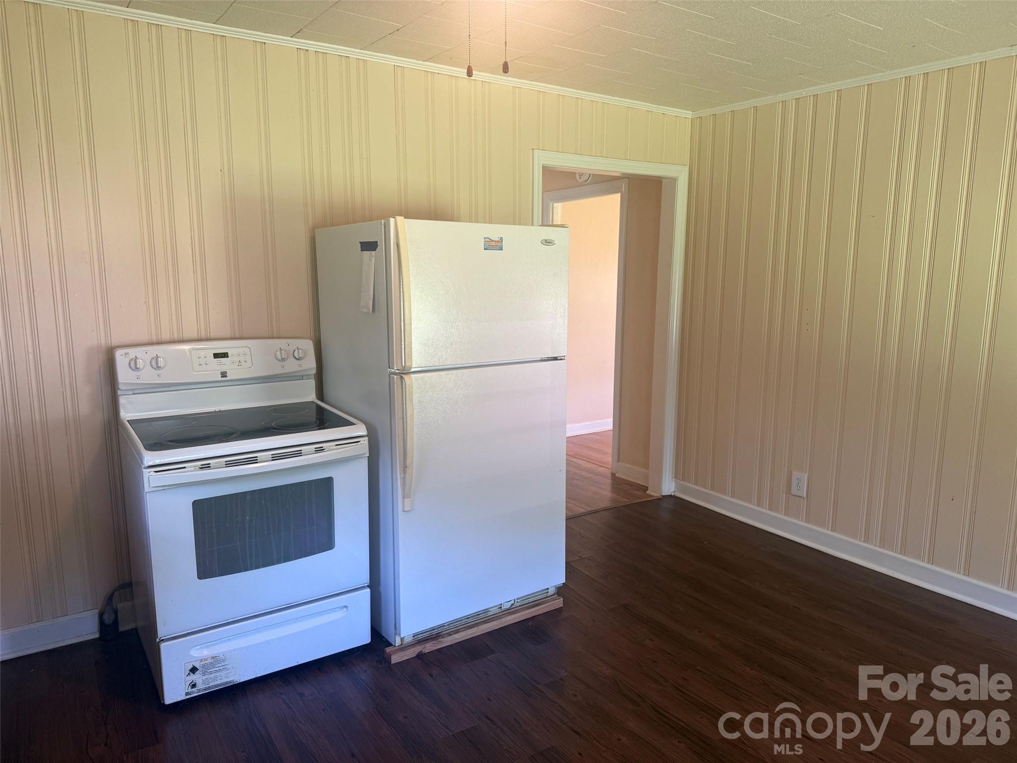 Single Family Residence at 405 Woodland Drive, Kershaw, photo 5 of 20