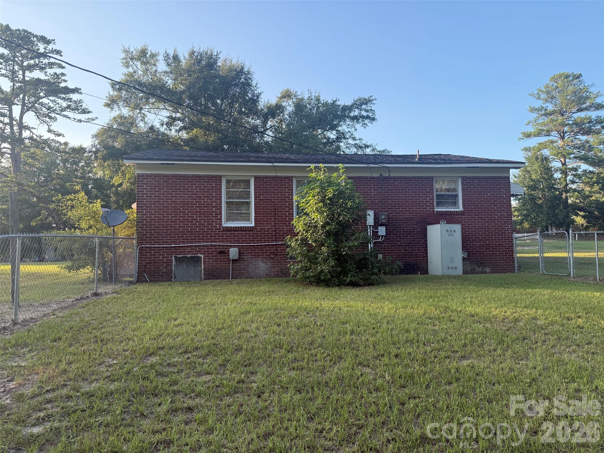 Single Family Residence at 405 Woodland Drive, Kershaw, photo 17 of 20