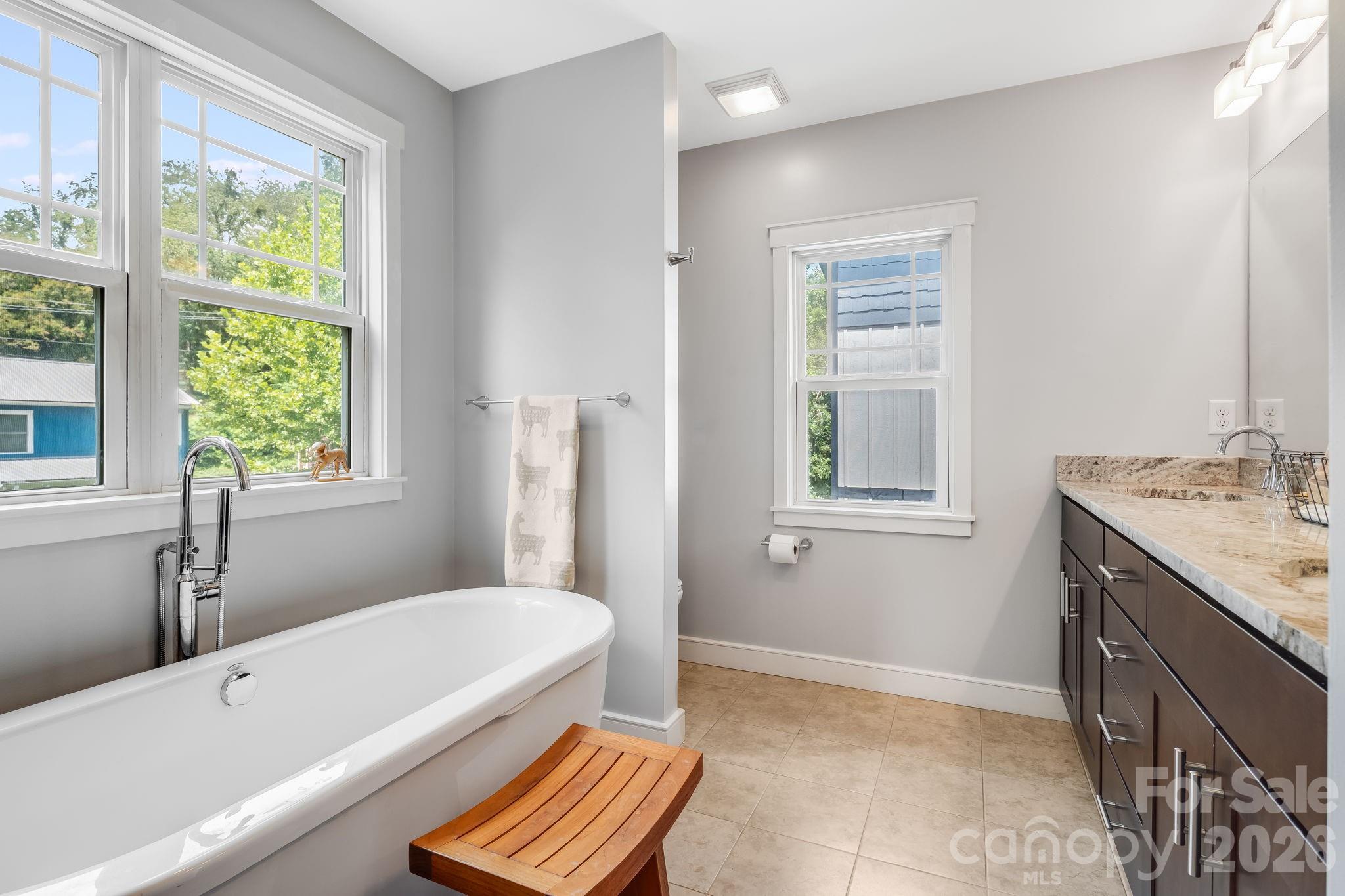 Soaking tub spa treatment awaits. - 35 Emmett Lane, Asheville