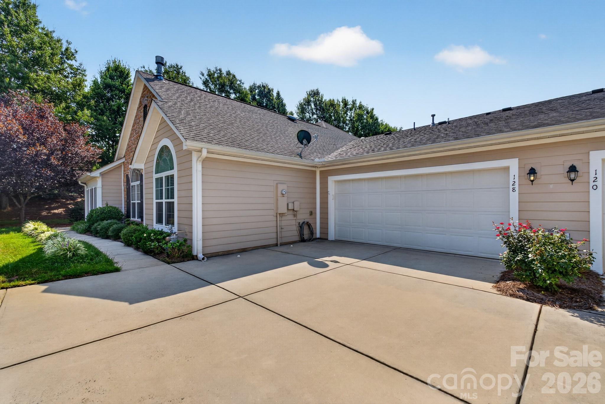 Condominium at 128 Lone Oak Circle, Rock Hill, photo 36 of 48