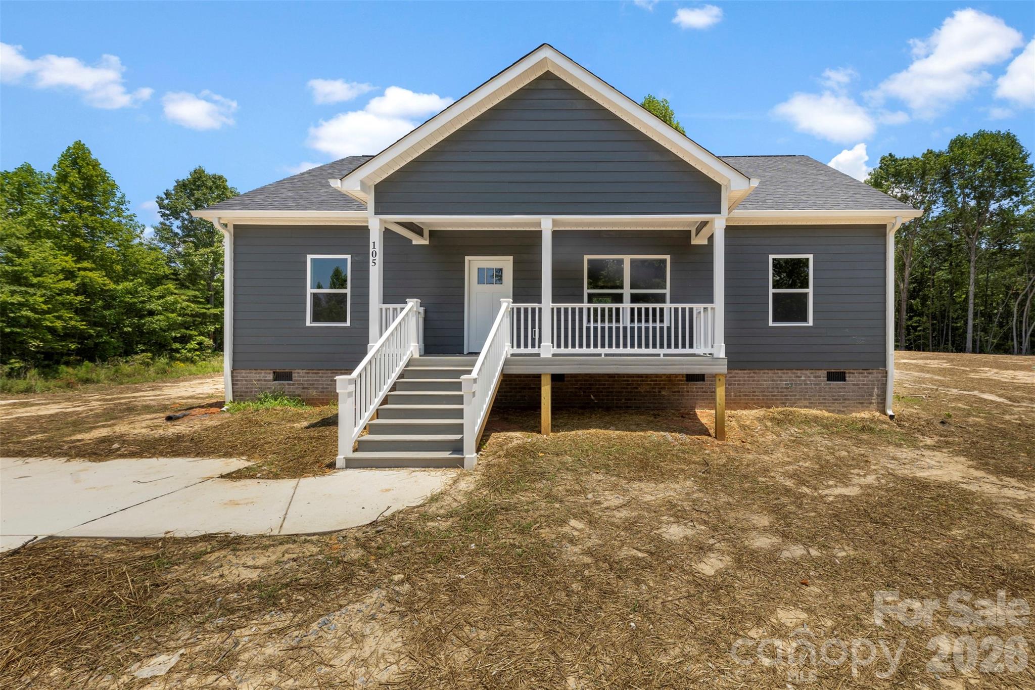 Single Family Residence at 105 Darvee Road, Blacksburg, photo 8 of 32