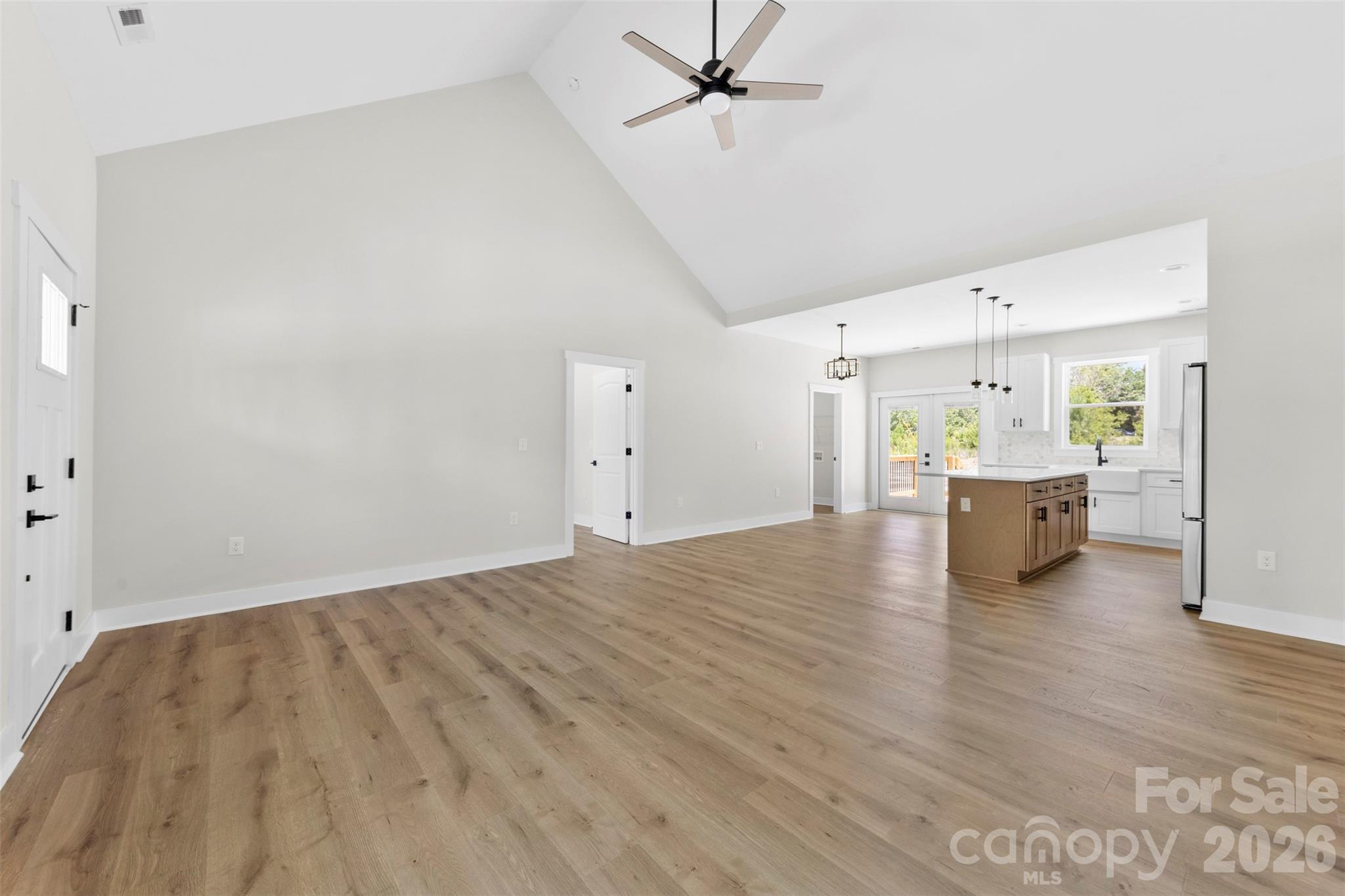 Single Family Residence at 105 Darvee Road, Blacksburg, photo 11 of 32