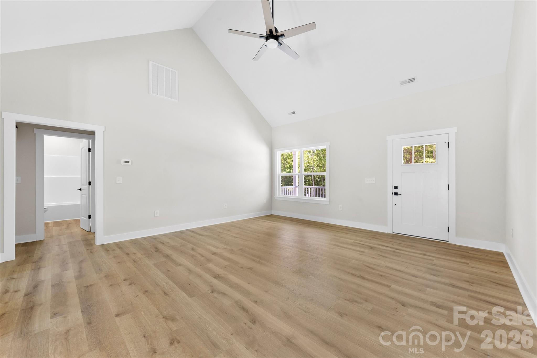Single Family Residence at 105 Darvee Road, Blacksburg, photo 13 of 32