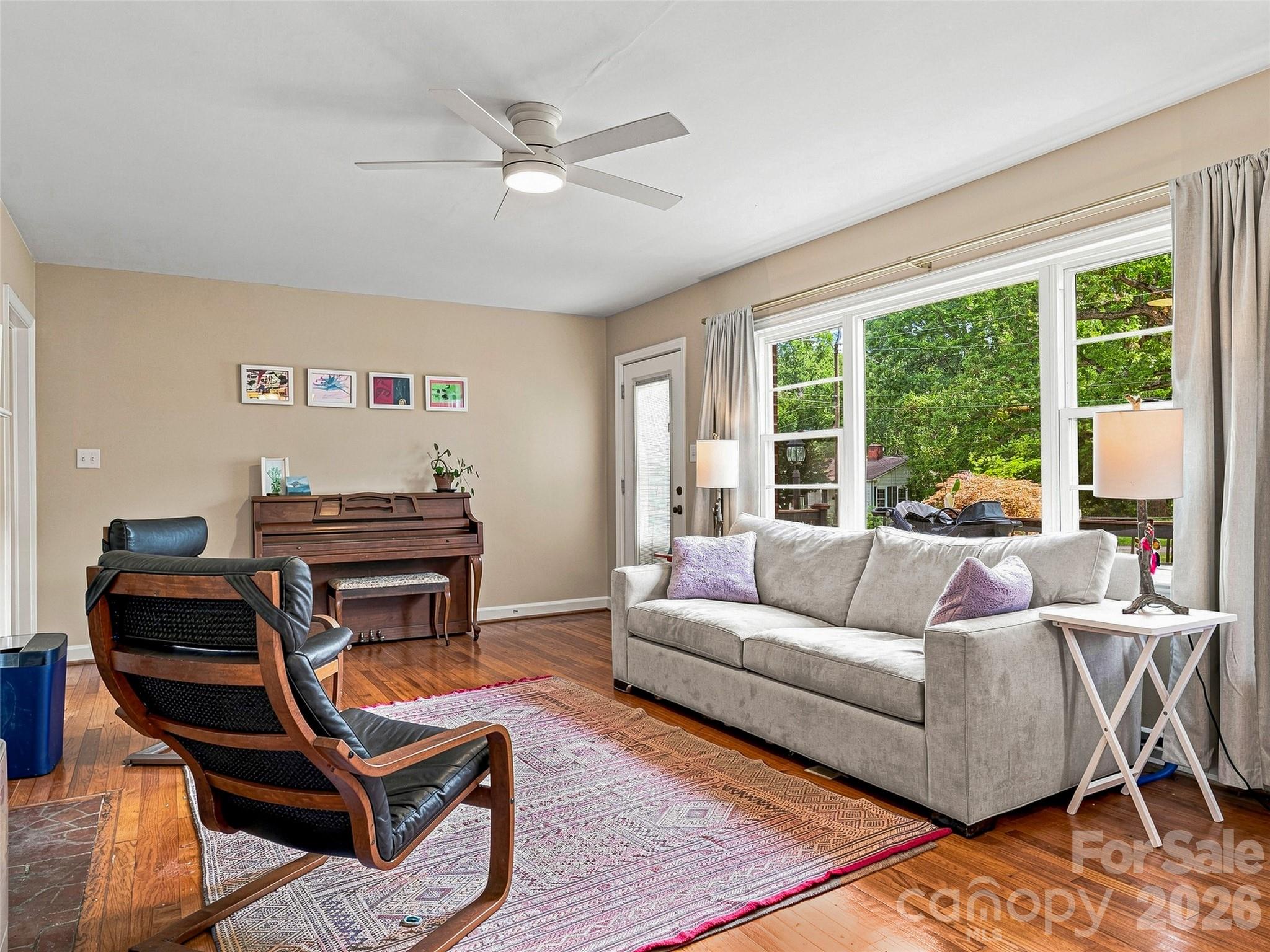 Single Family Residence at 15 Lynnstone Court, Asheville, photo 7 of 35