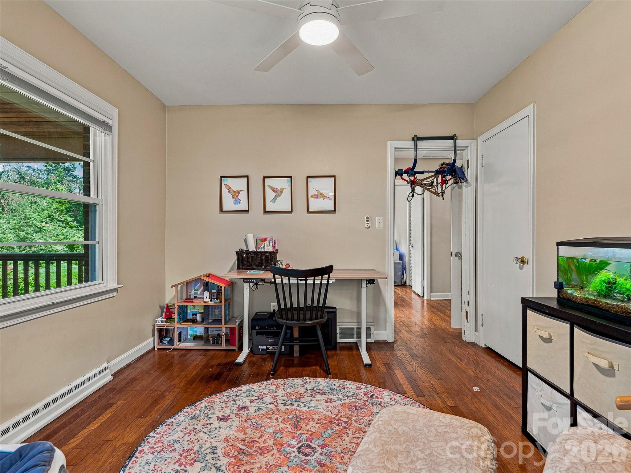 Single Family Residence at 15 Lynnstone Court, Asheville, photo 12 of 35