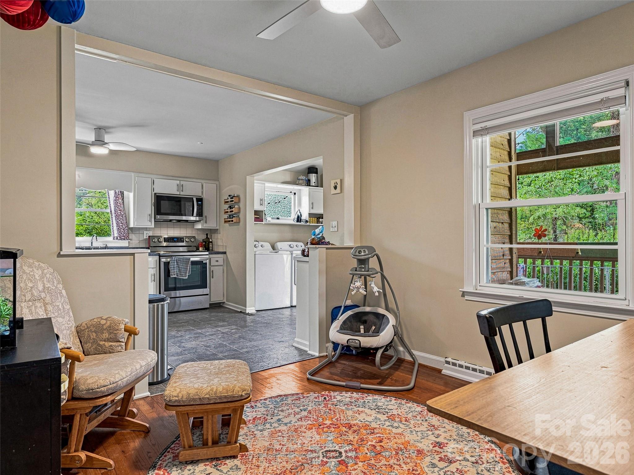 Single Family Residence at 15 Lynnstone Court, Asheville, photo 13 of 35