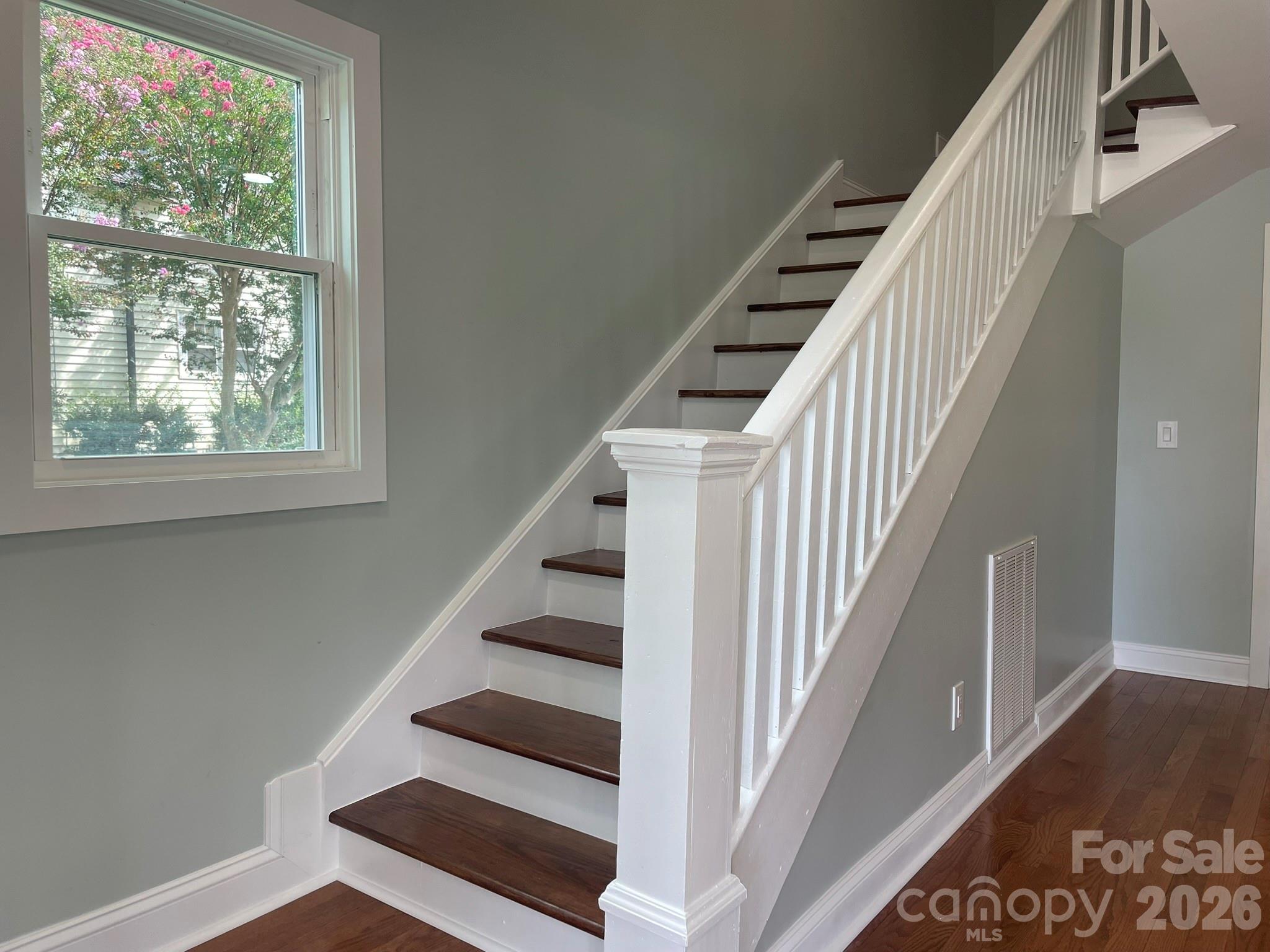 Single Family Residence at 200 E White Street, Morganton, photo 5 of 34