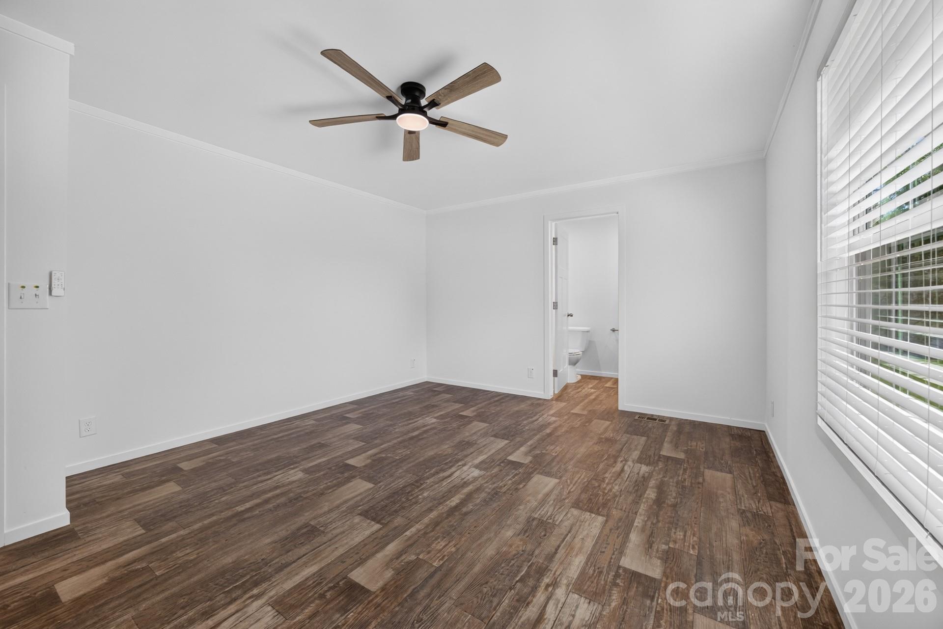 Primary suite - 1303 Elrado Street, Burlington