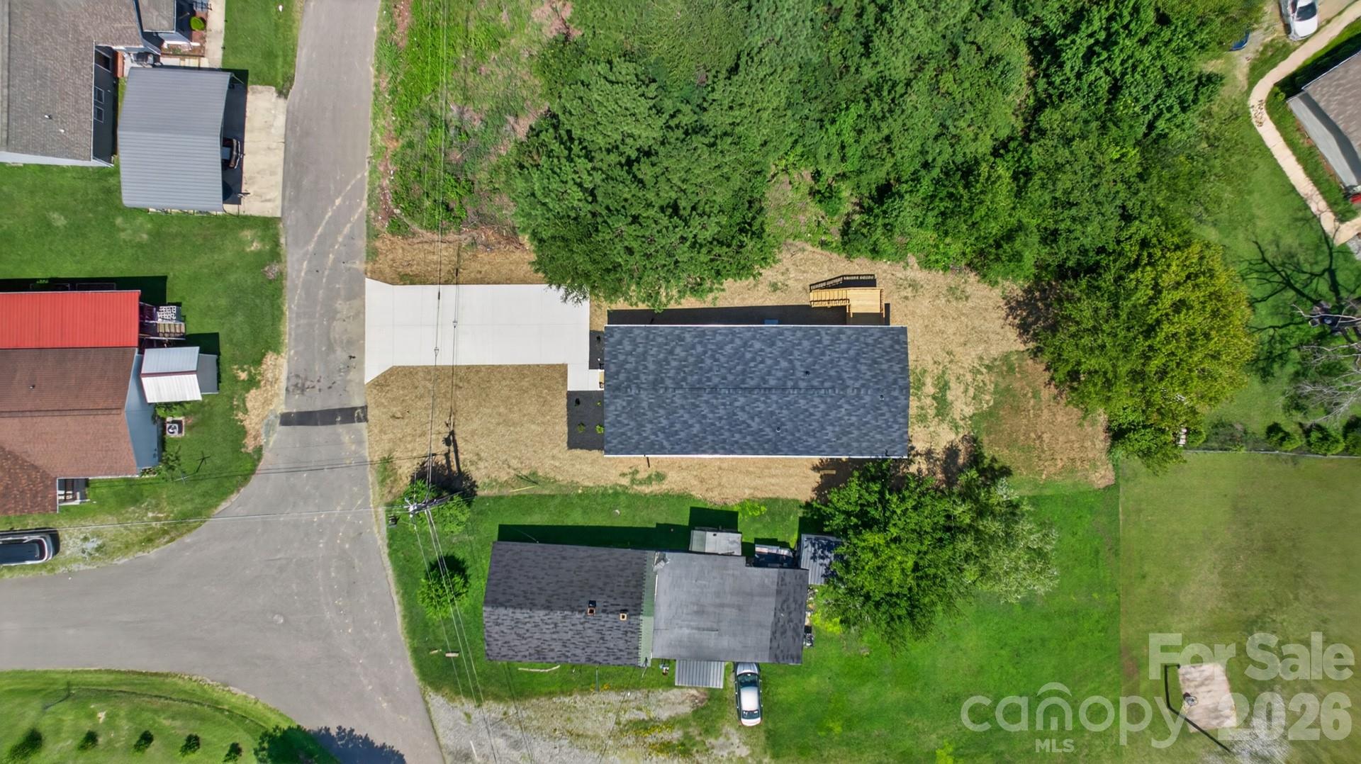 Single Family Residence at 1303 Elrado Street, Burlington, photo 34 of 38