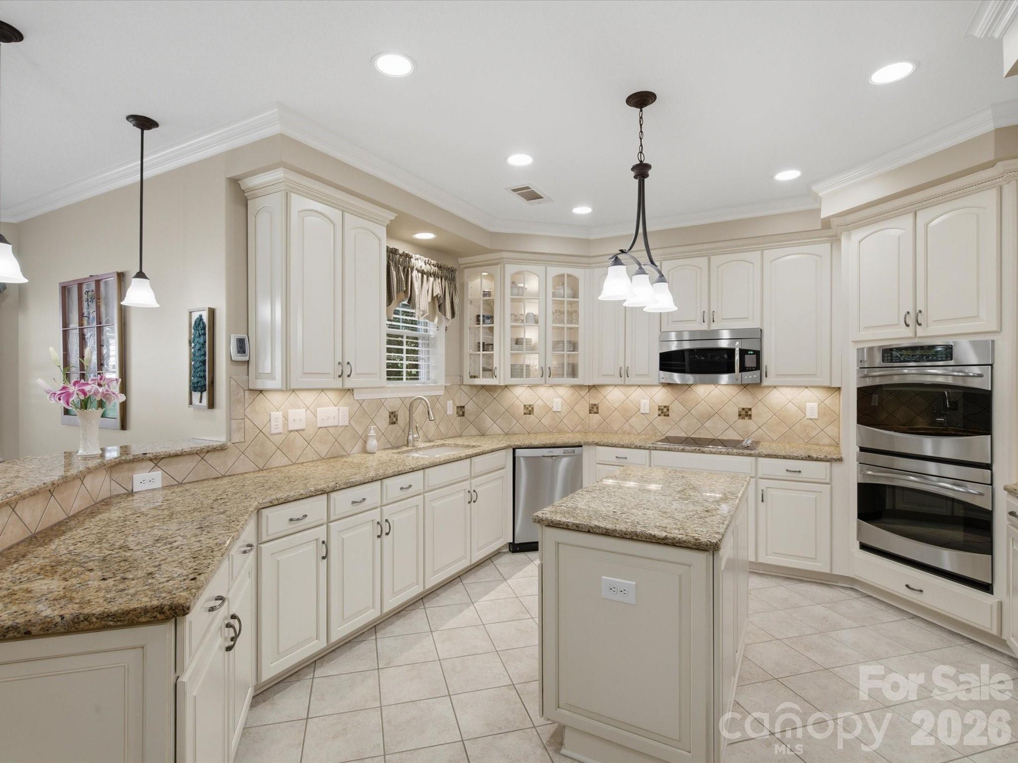Kitchen - 1023 Madras Court, Davidson