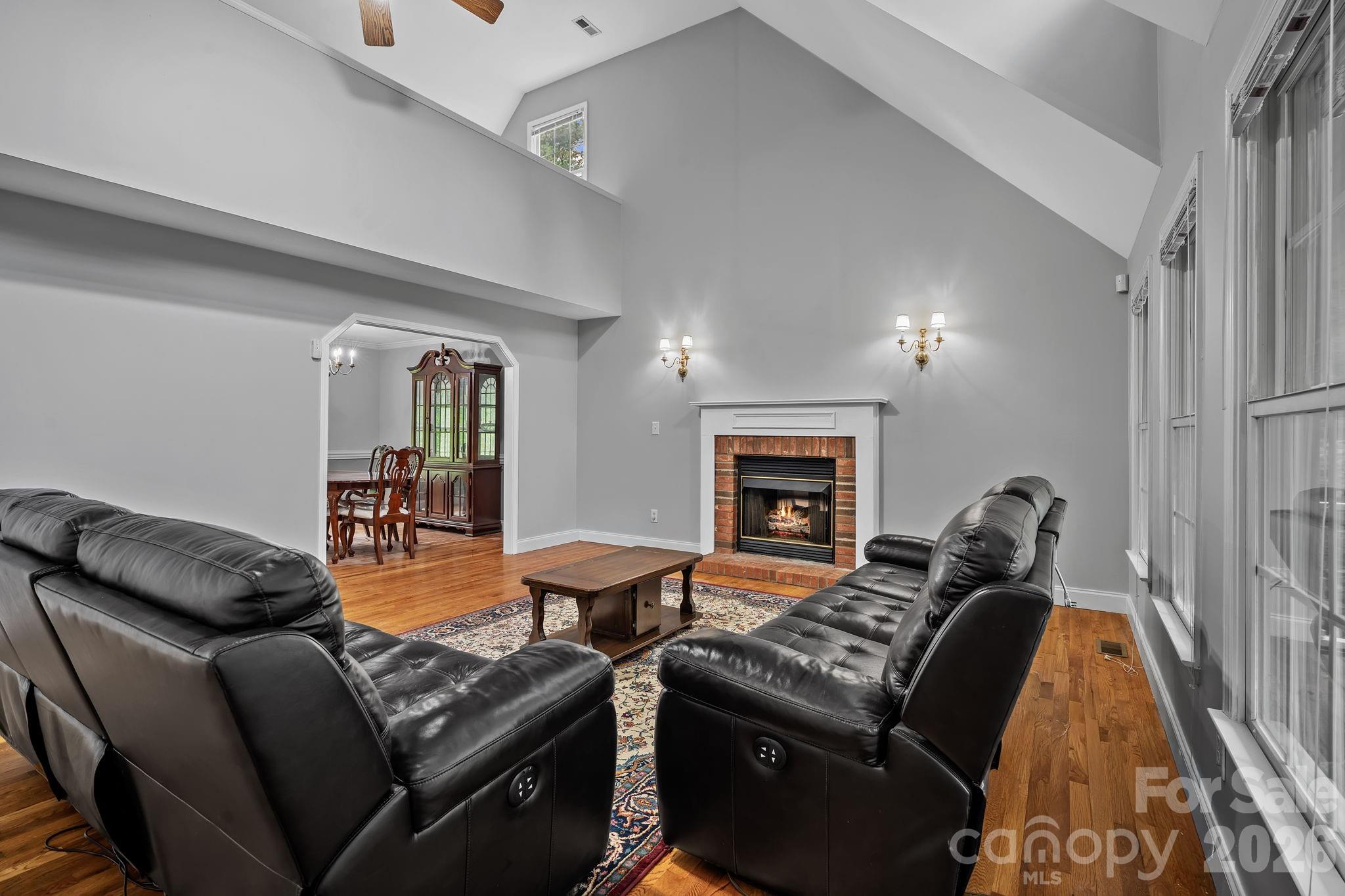 Single Family Residence at 30 Collenwood Road, Arden, photo 5 of 27