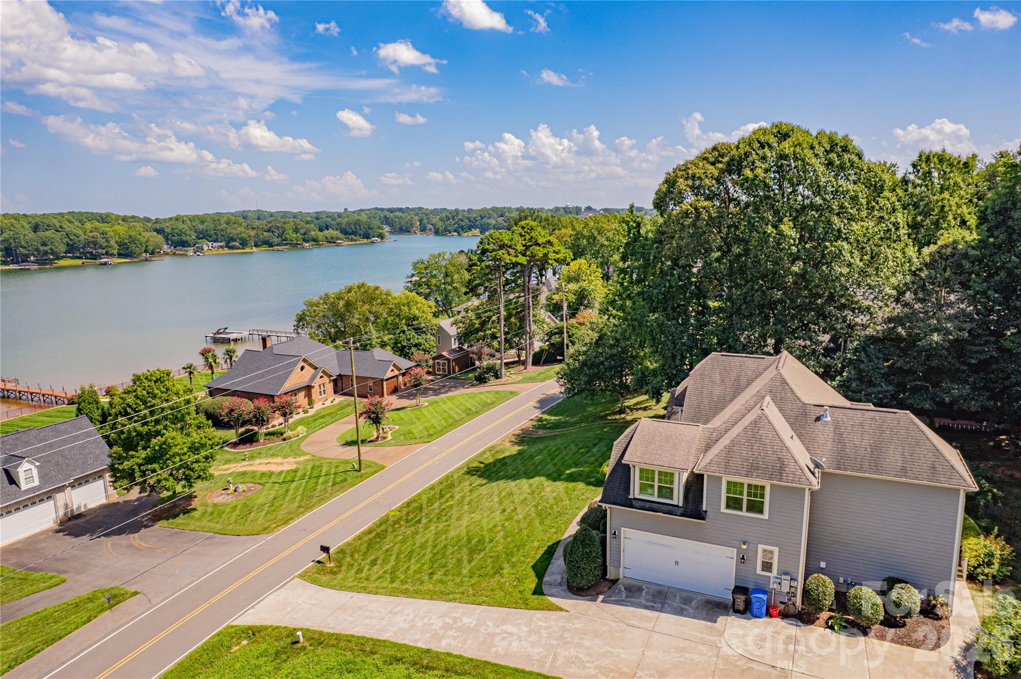 Single Family Residence at 188 Wilson Lake Road, Mooresville, photo 5 of 43