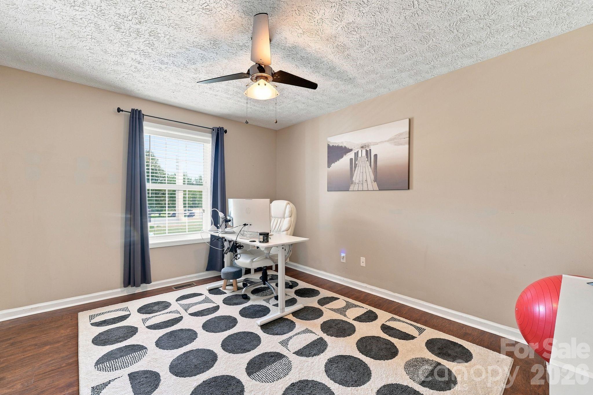 Single Family Residence at 132 Kendra Drive, Mooresville, photo 17 of 34