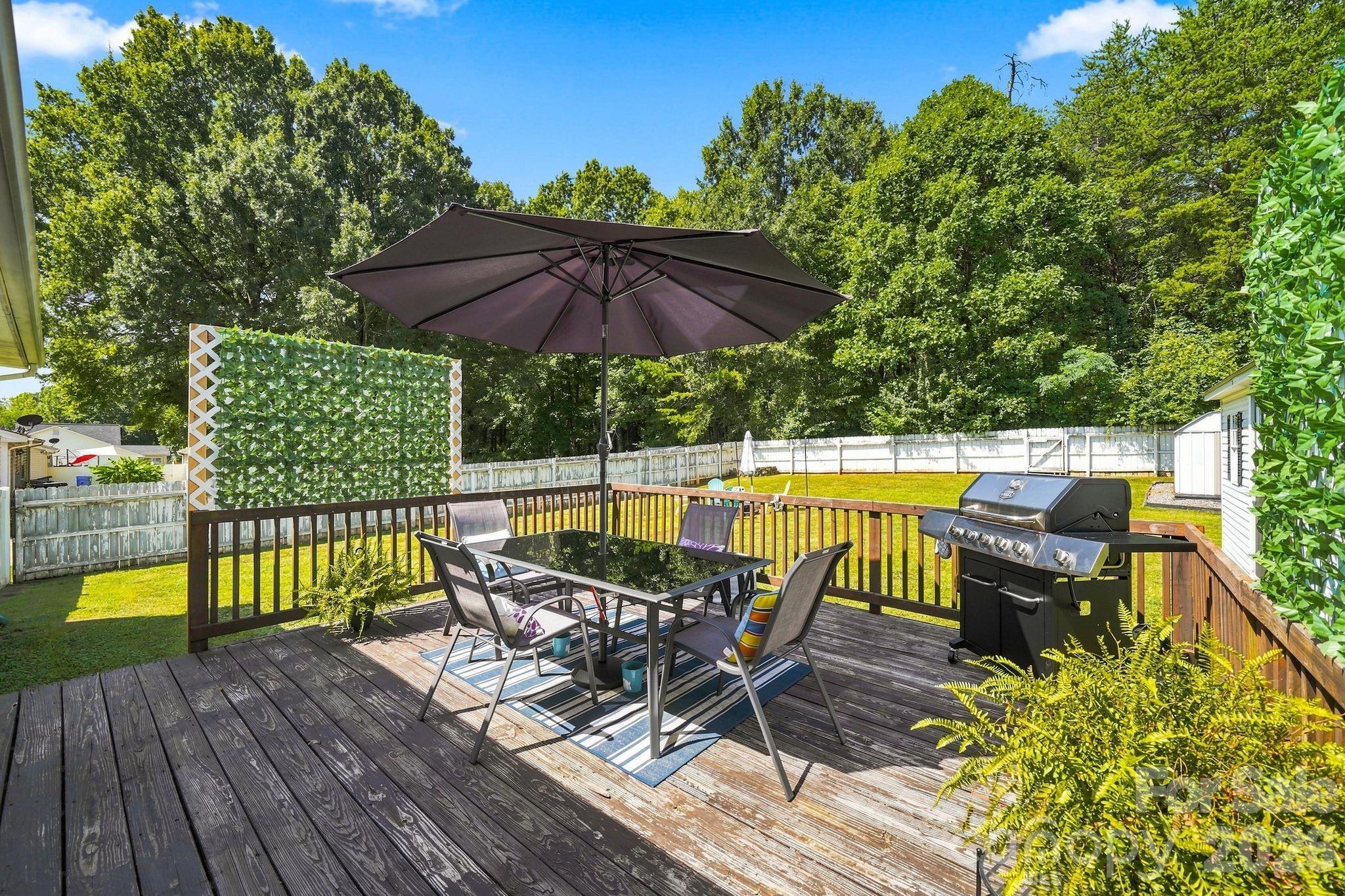 Single Family Residence at 132 Kendra Drive, Mooresville, photo 23 of 34