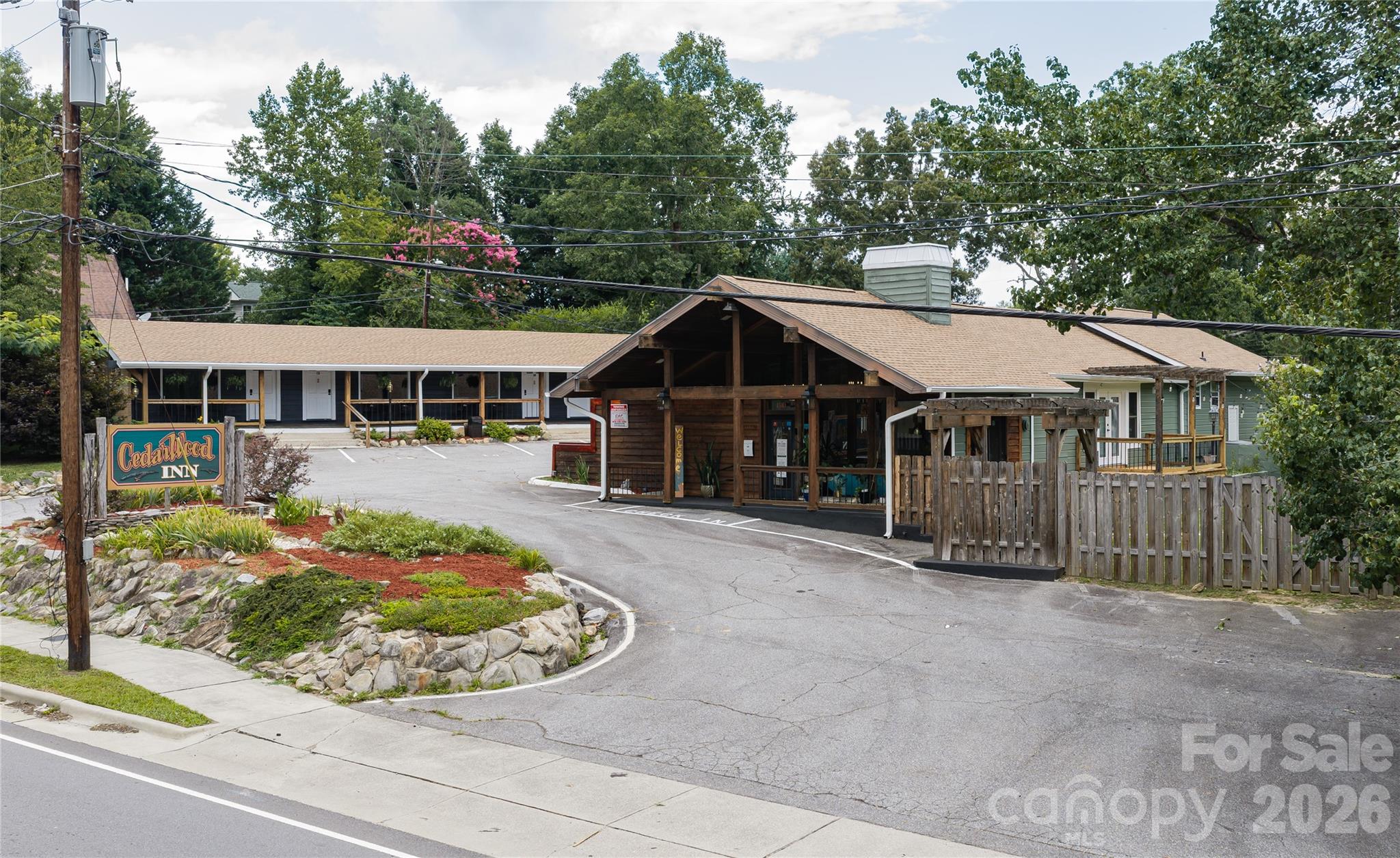 Lobby Entrance - 1510 Greenville Highway, Hendersonville