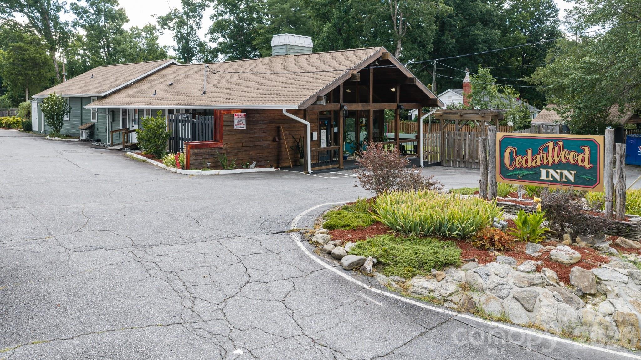 Entrance - 1510 Greenville Highway, Hendersonville
