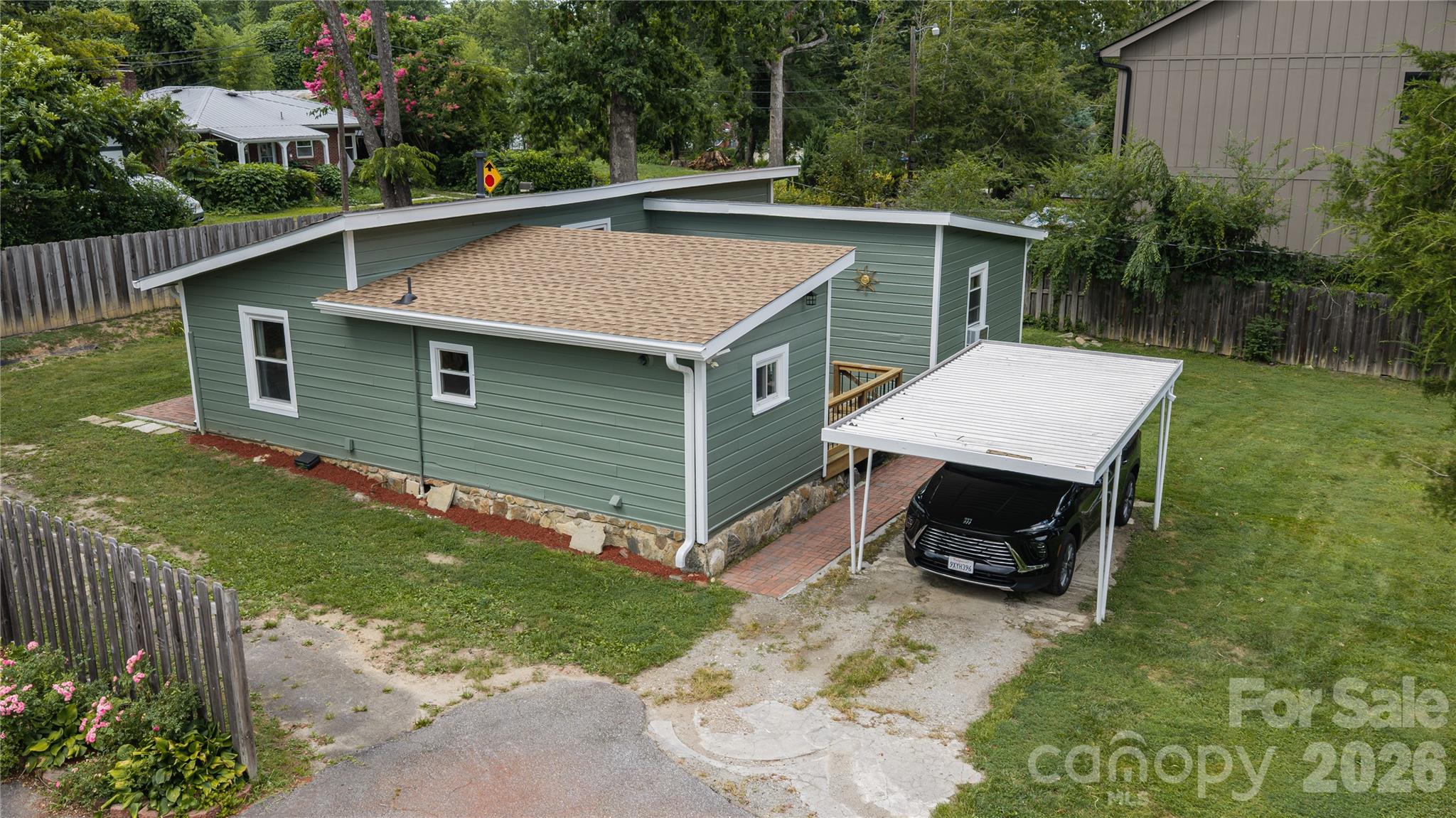 Single Family Front - 1510 Greenville Highway, Hendersonville