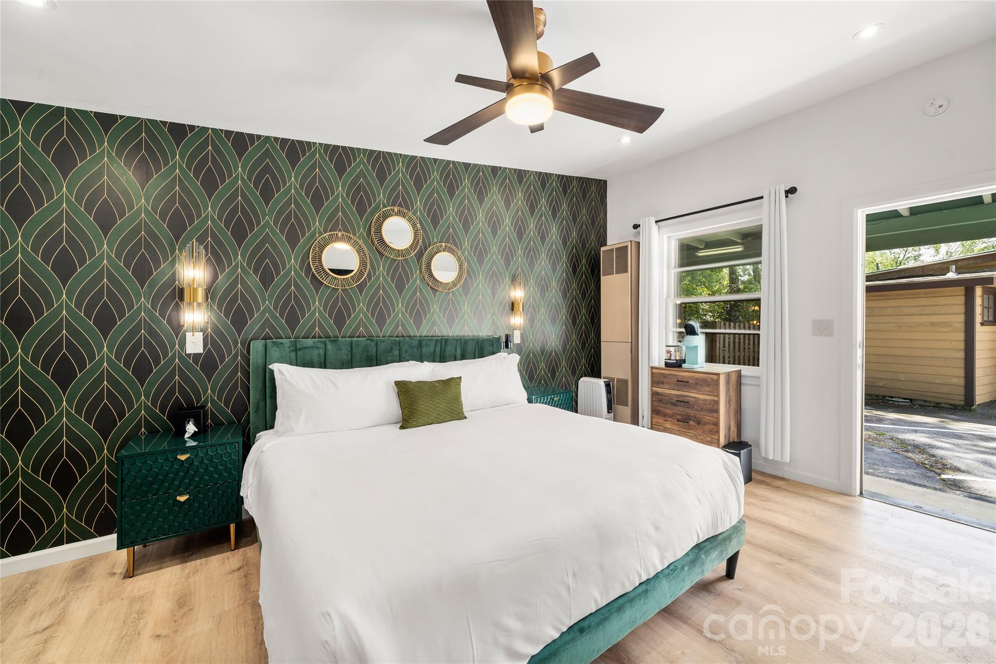 Unit 24 - 1510 Greenville Highway, Hendersonville