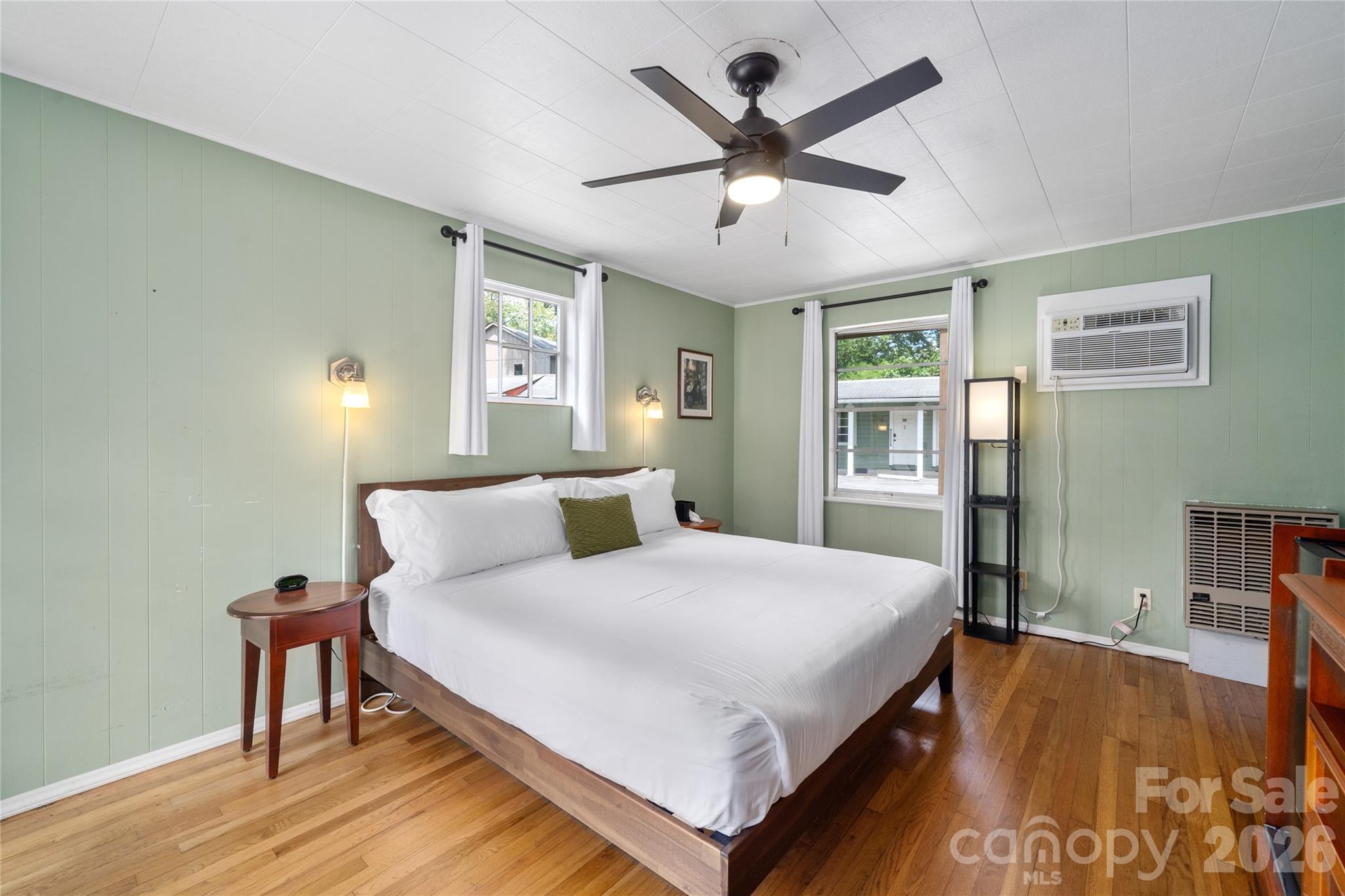 Unit 28 - 1510 Greenville Highway, Hendersonville