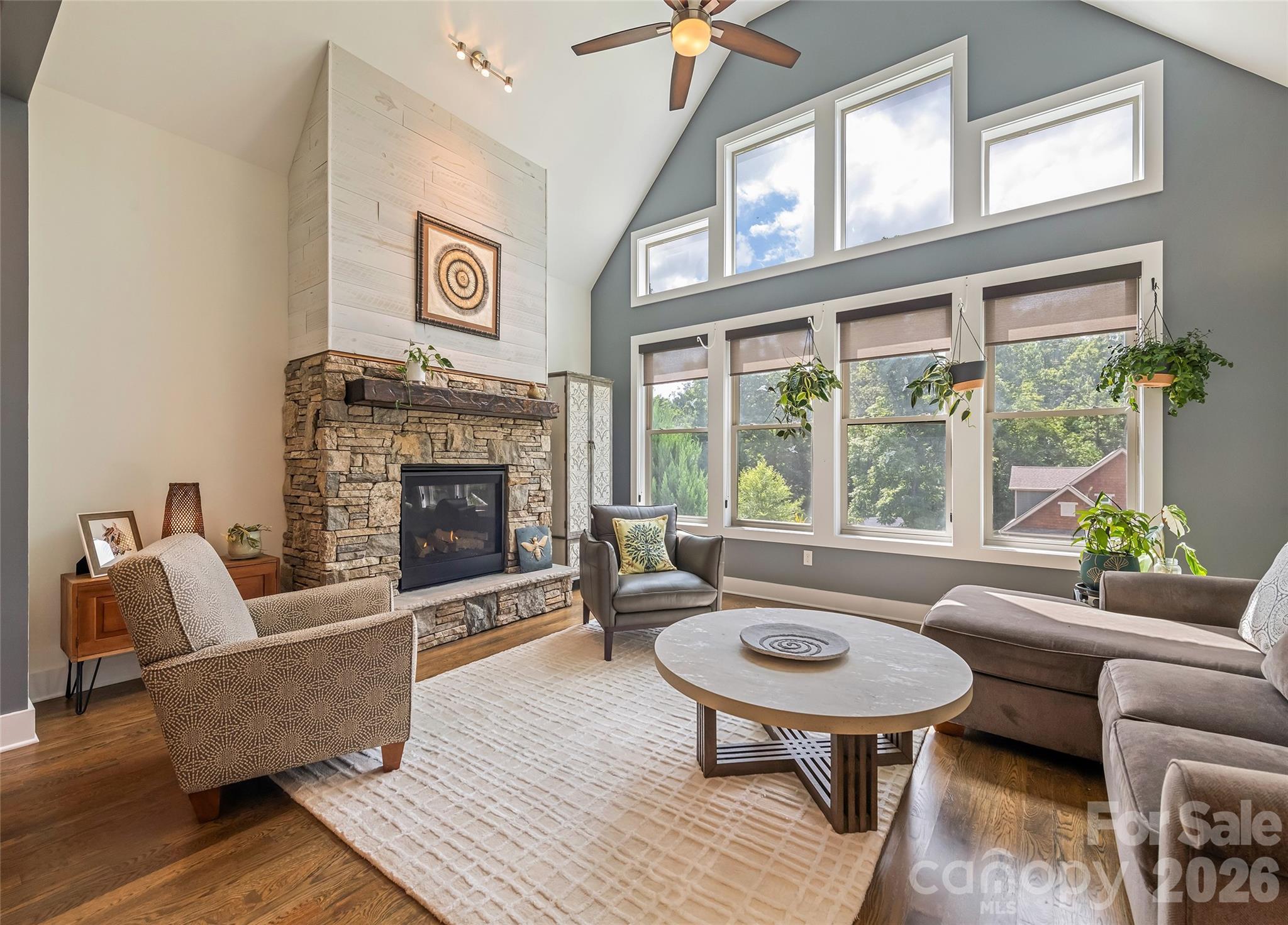 Single Family Residence at 18 Forget Me Not Meadows, Fairview, photo 10 of 41
