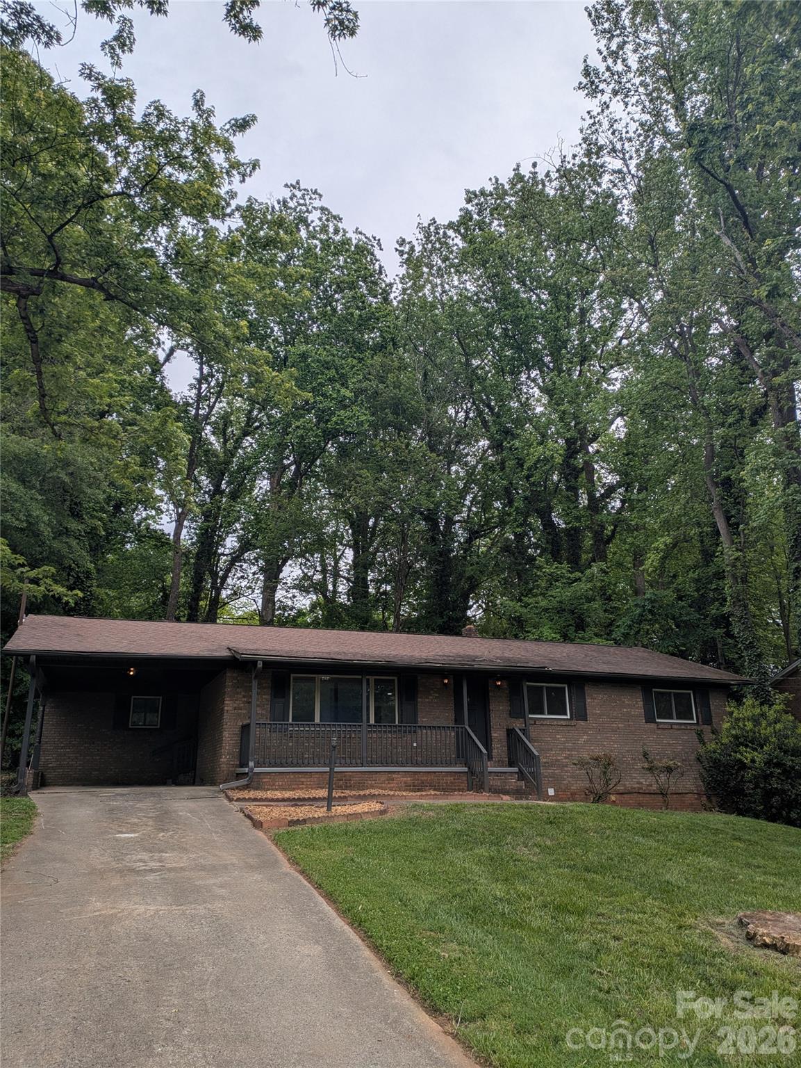 Single Family Residence at 1002 Hemlock Drive, Shelby, photo 2 of 42