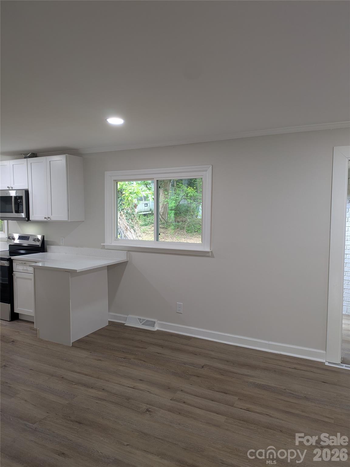 Single Family Residence at 1002 Hemlock Drive, Shelby, photo 15 of 42