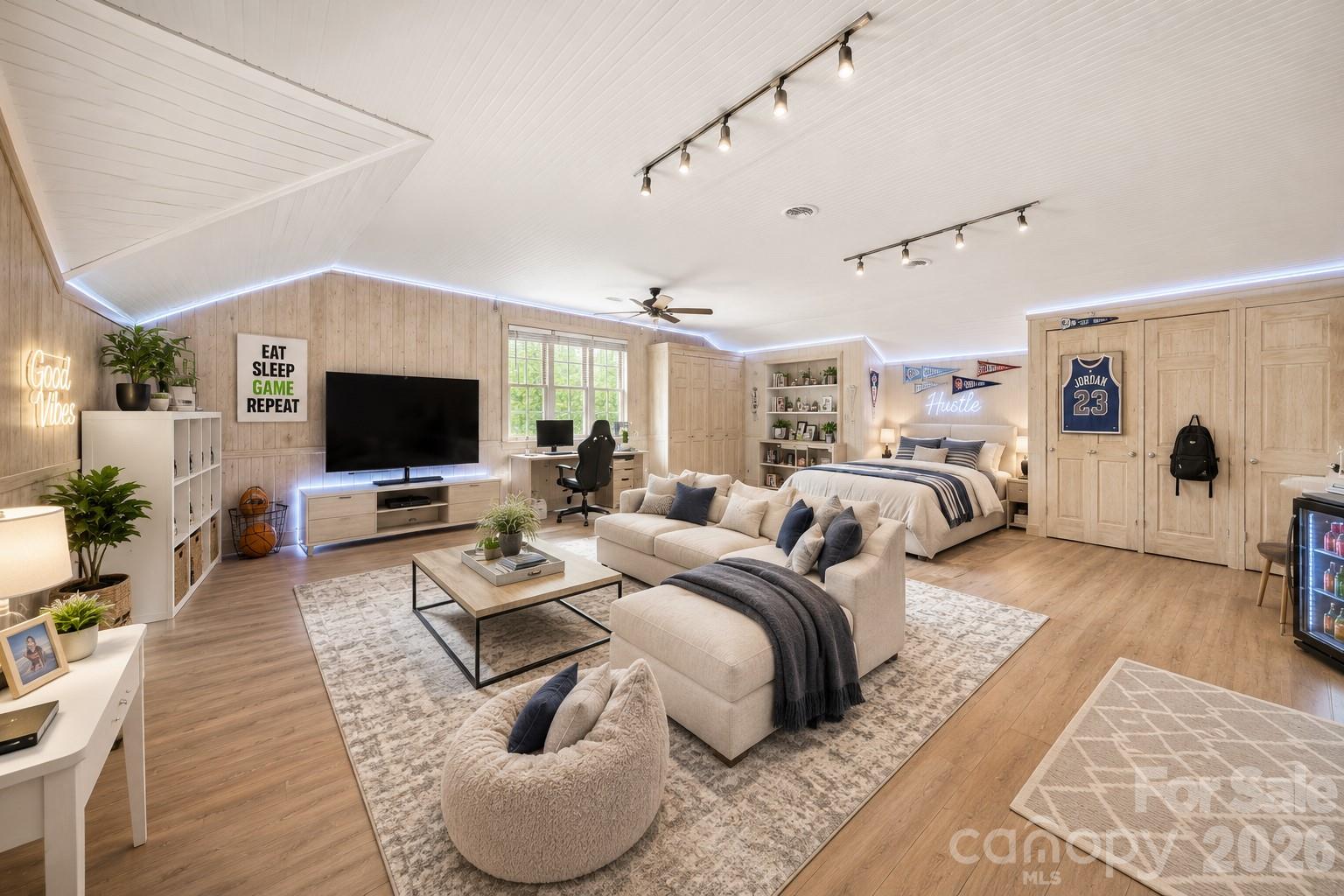 Bonus over garage used as teenager's retreat (virtually) - 826 S College Avenue, Newton