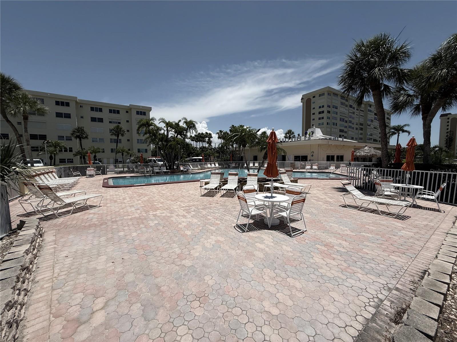 Condominium at 4525 COVE CIR #1107, ST PETERSBURG, photo 17 of 36