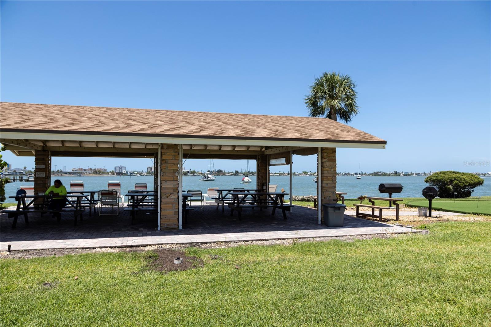 Condominium at 4525 COVE CIR #1107, ST PETERSBURG, photo 25 of 36