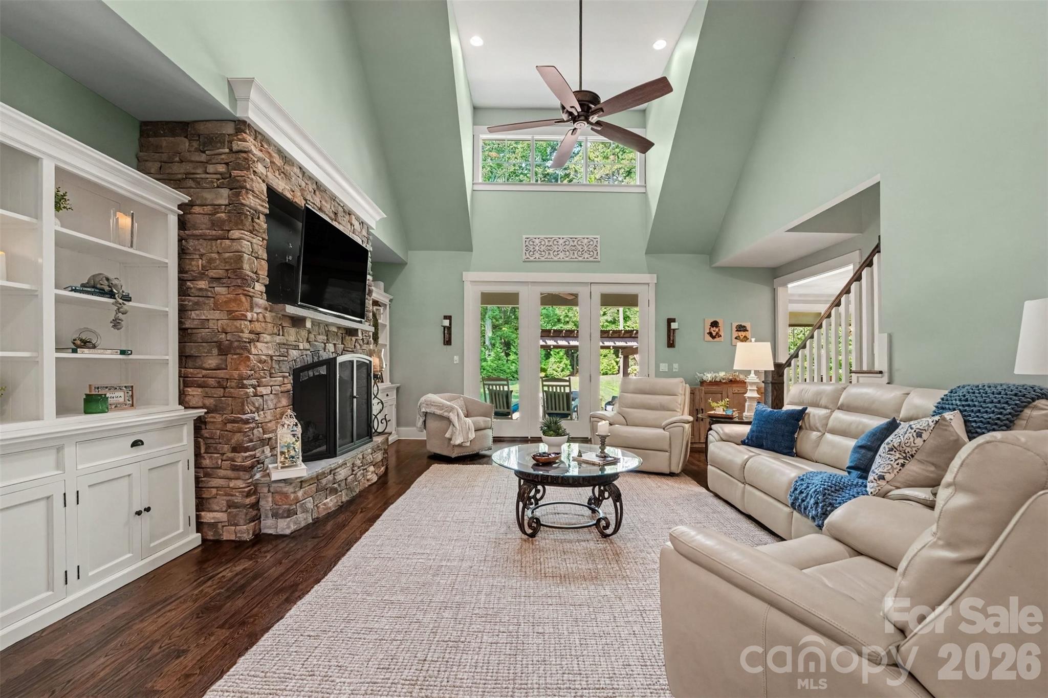 Single Family Residence at 120 Silver Lake Trail, Mooresville, photo 7 of 37