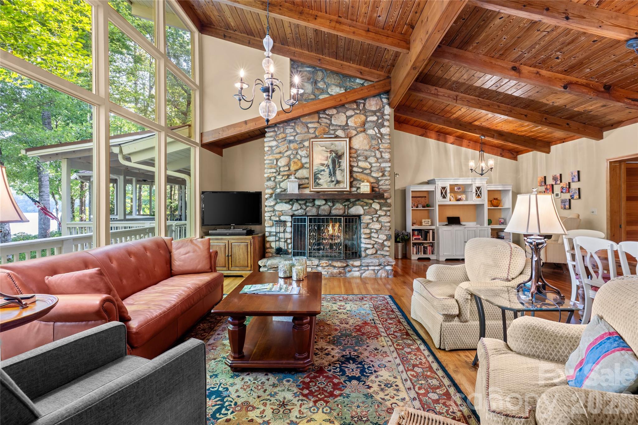 Single Family Residence at 73 Lake Point Drive, Lake Toxaway, photo 6 of 48