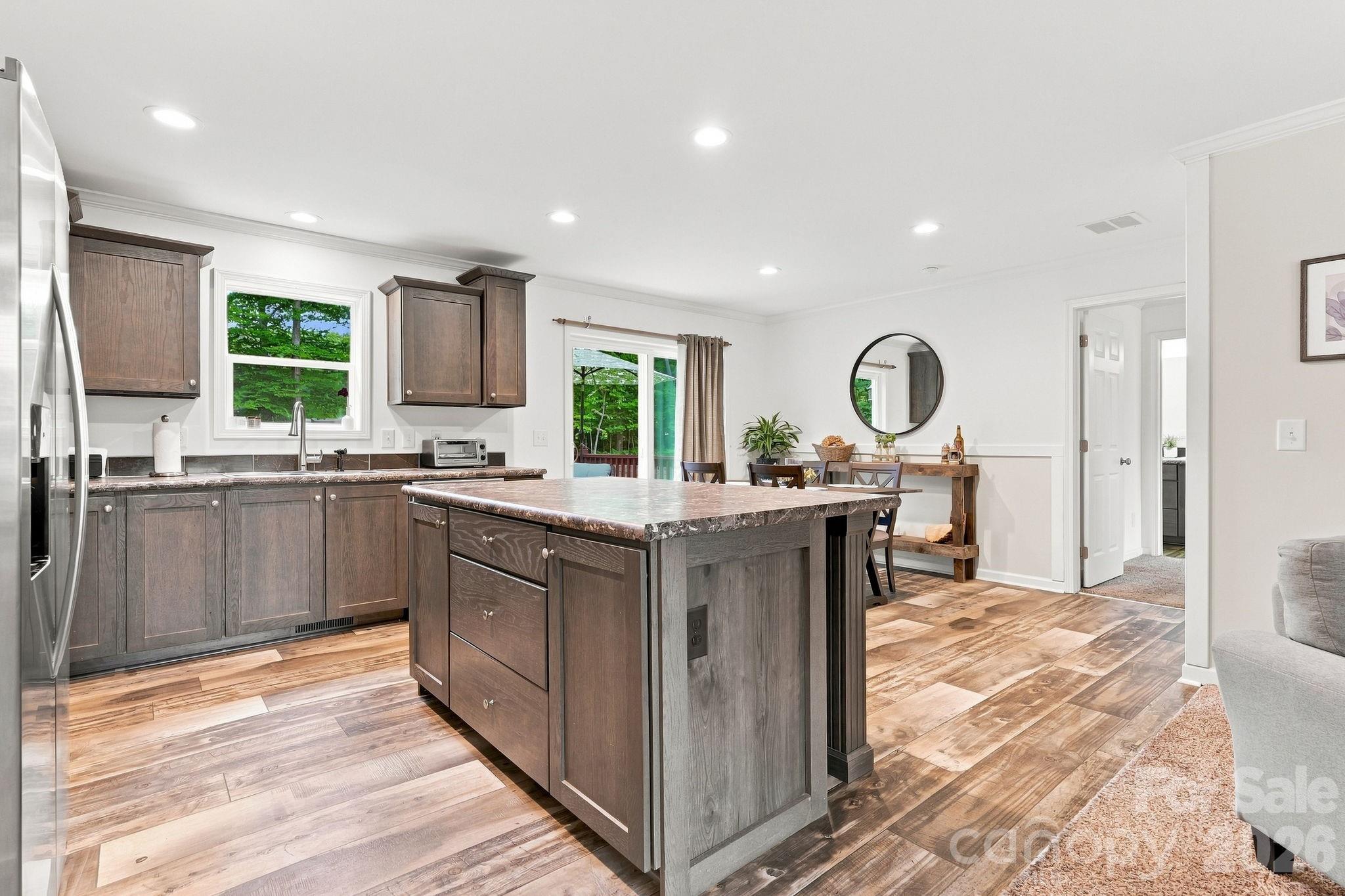 Single Family Residence at 312 Sailwinds Road, Mooresville, photo 9 of 35