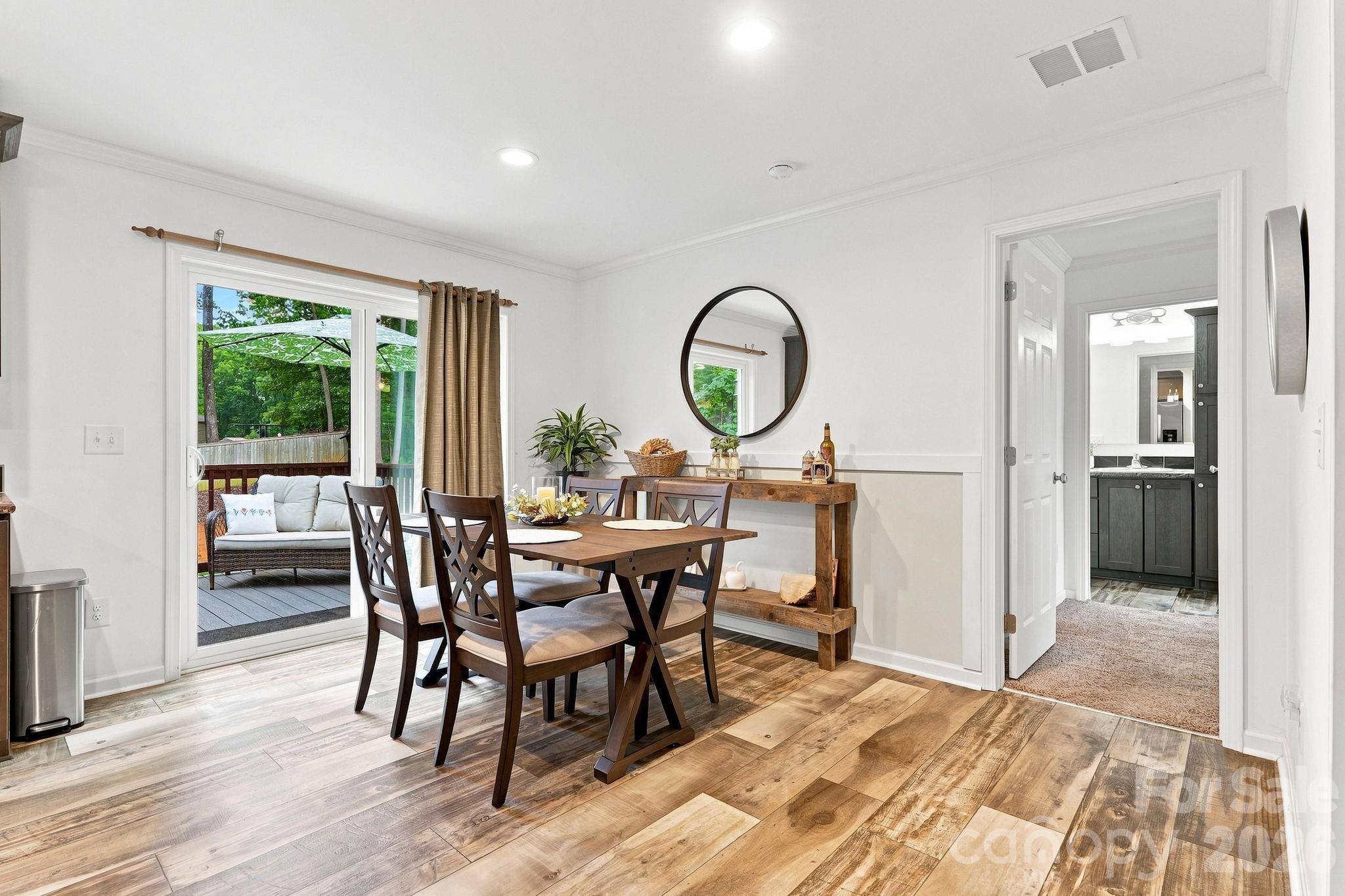 Single Family Residence at 312 Sailwinds Road, Mooresville, photo 13 of 35