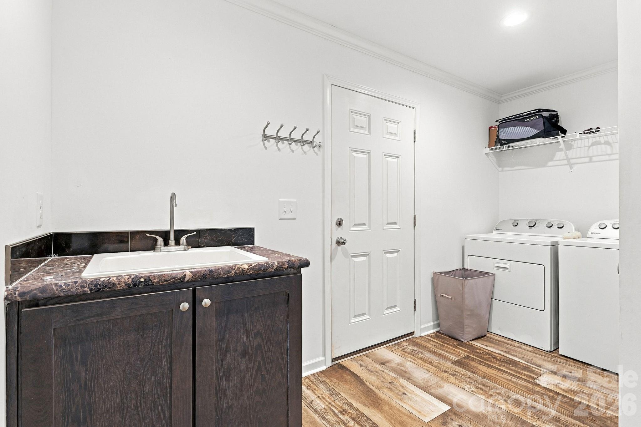 Single Family Residence at 312 Sailwinds Road, Mooresville, photo 24 of 35
