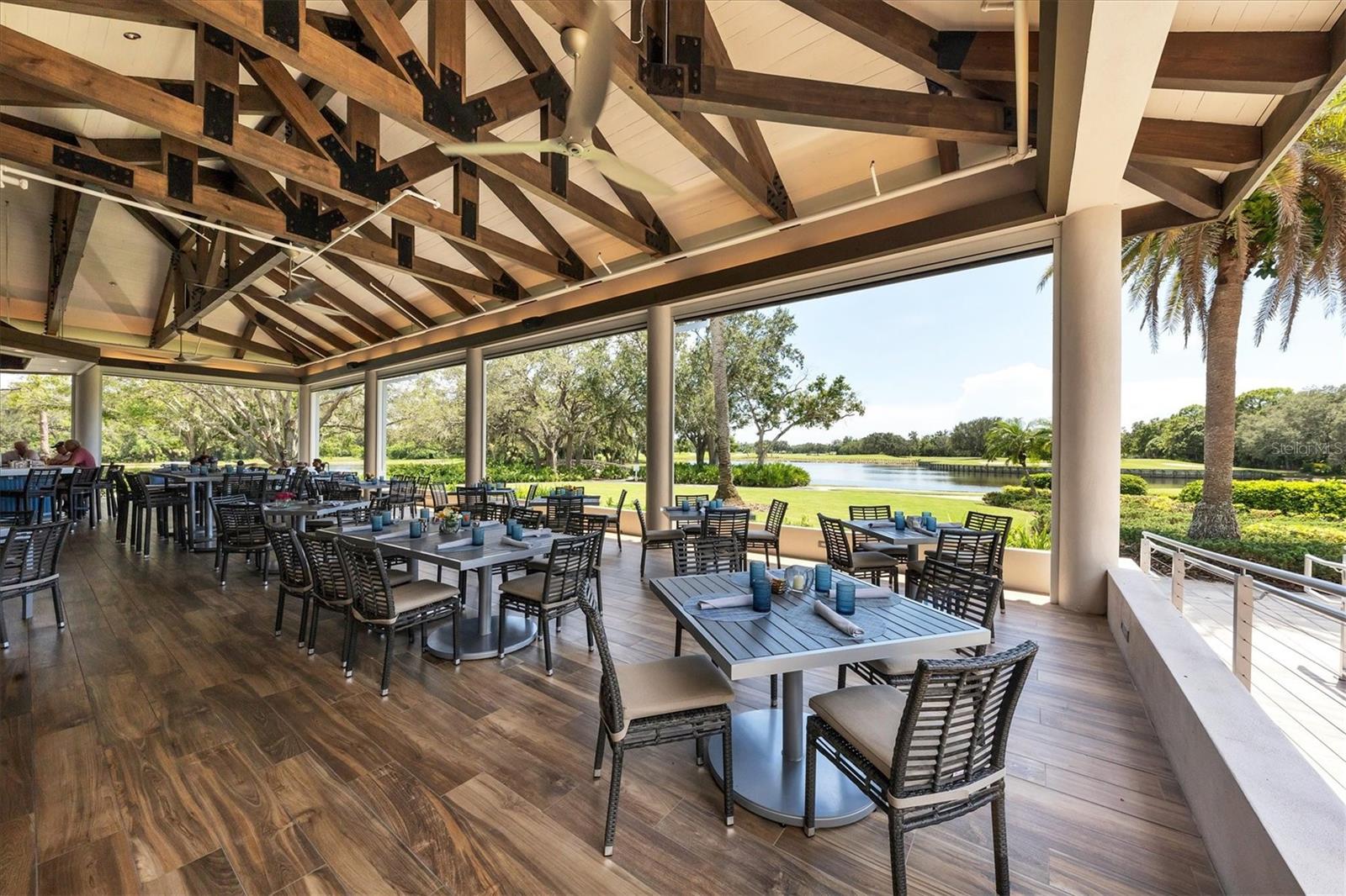 Restaurant - 7825 WILTON CRESCENT CIR, BRADENTON