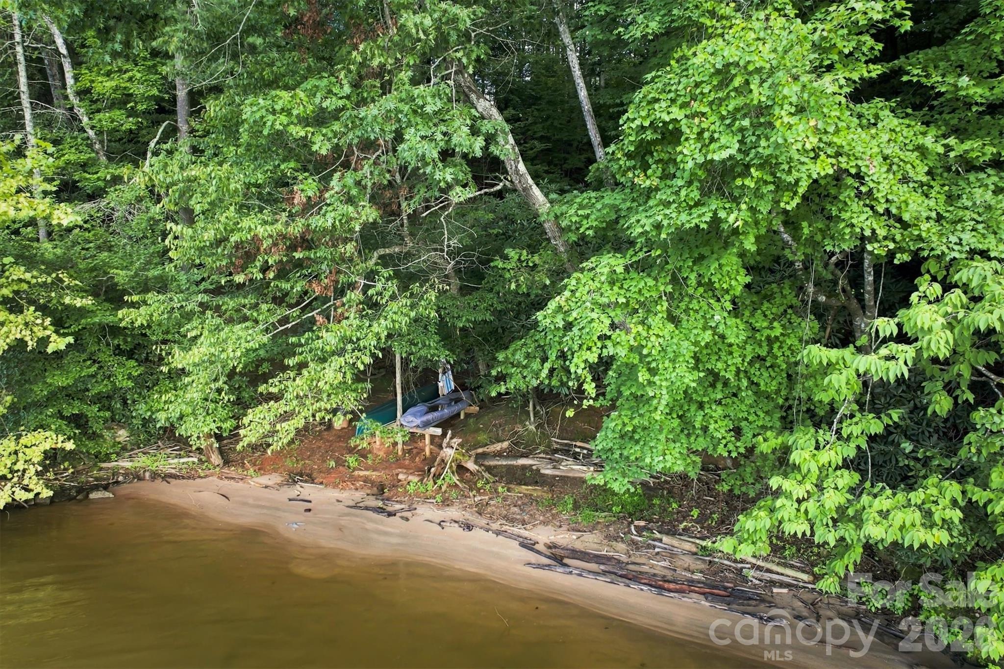 Sandy beach - 2371 W Paradise Harbor Drive, Connelly Springs
