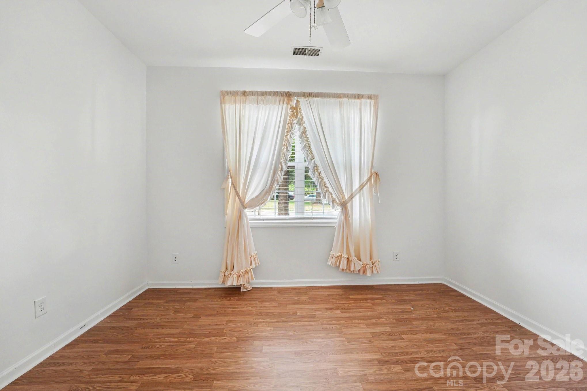 Single Family Residence at 1274 Emory Lane NW, Concord, photo 18 of 34
