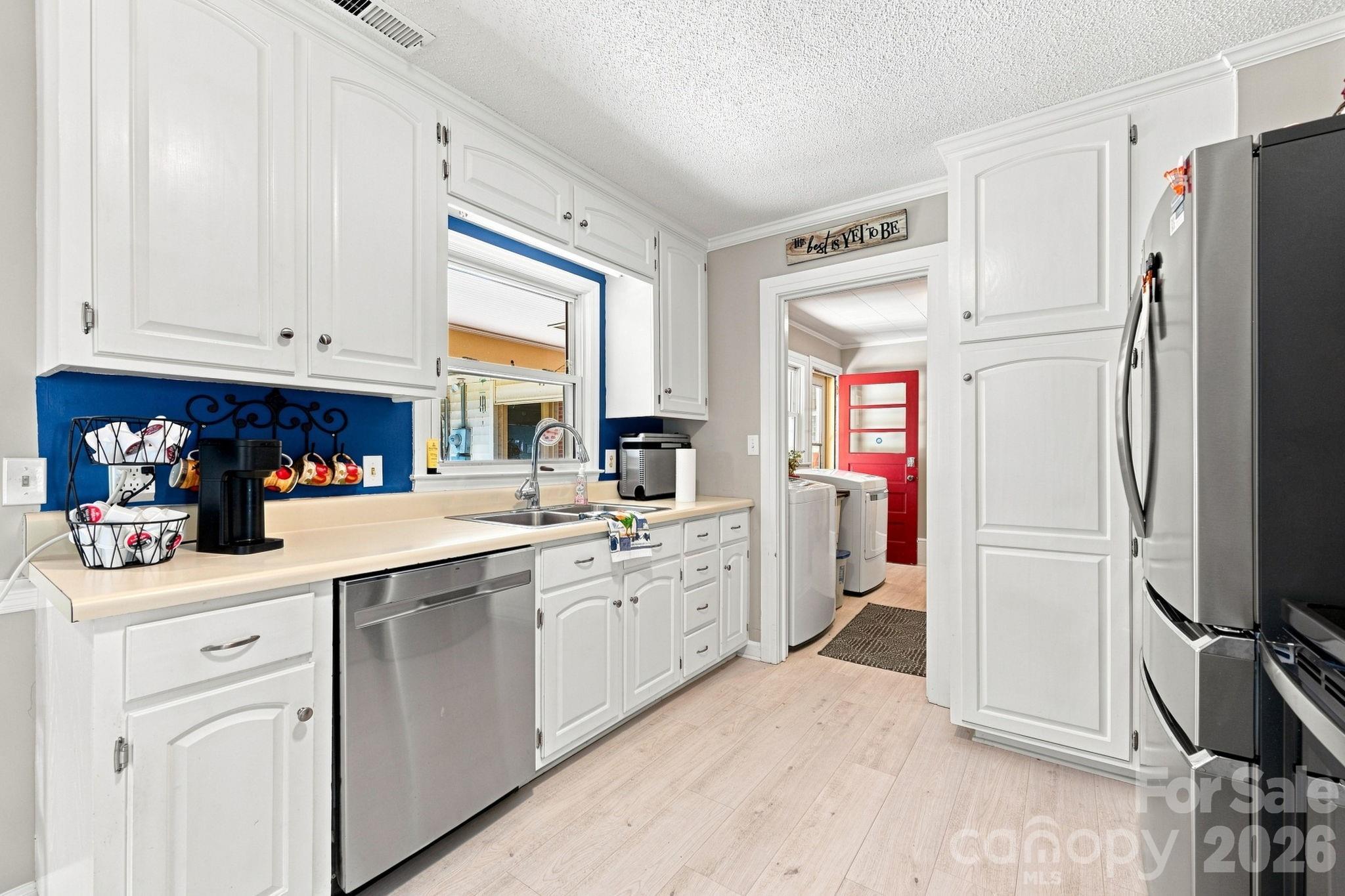 Single Family Residence at 310 Brook Street, Kannapolis, photo 10 of 26