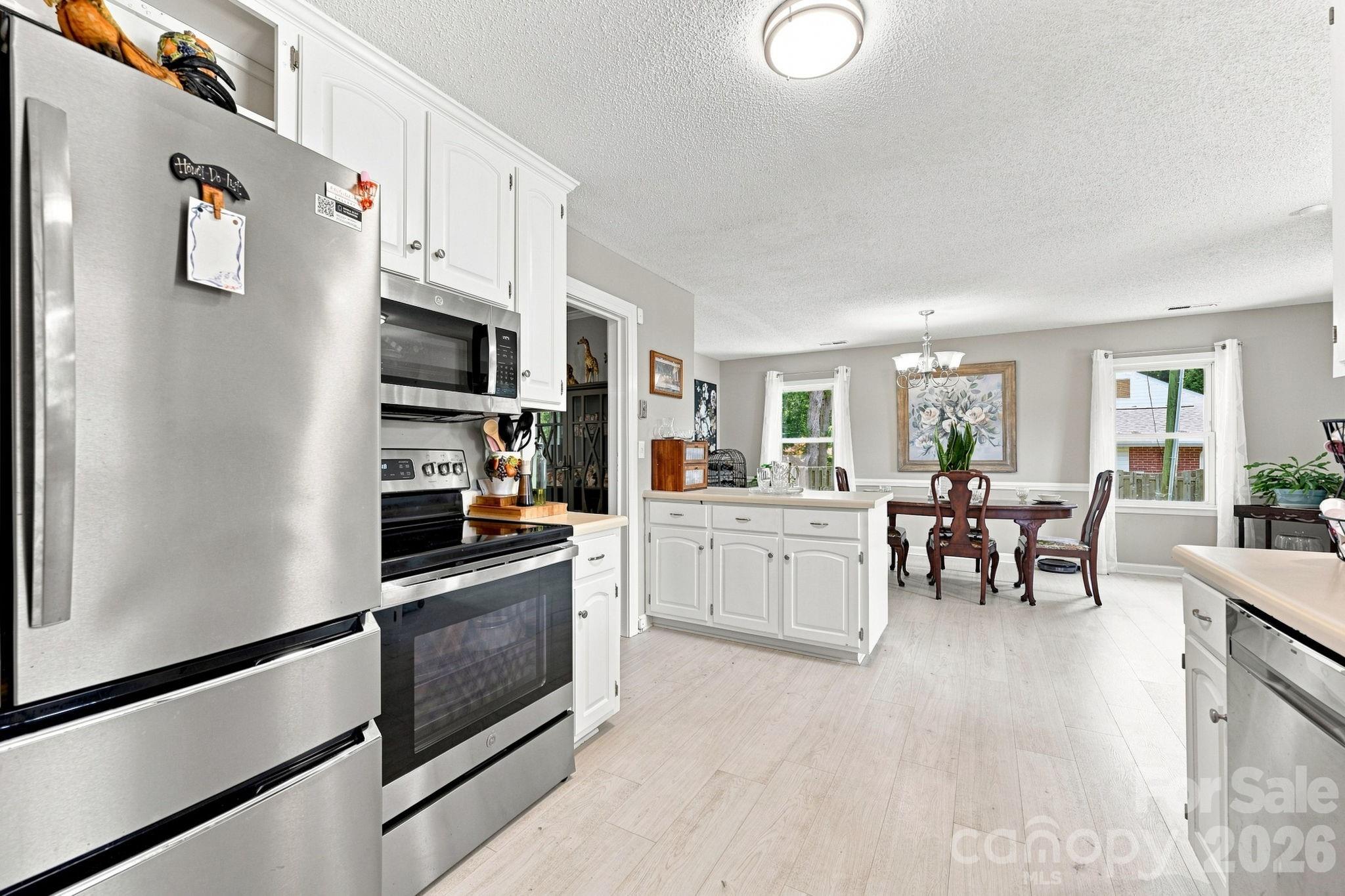 Single Family Residence at 310 Brook Street, Kannapolis, photo 11 of 26