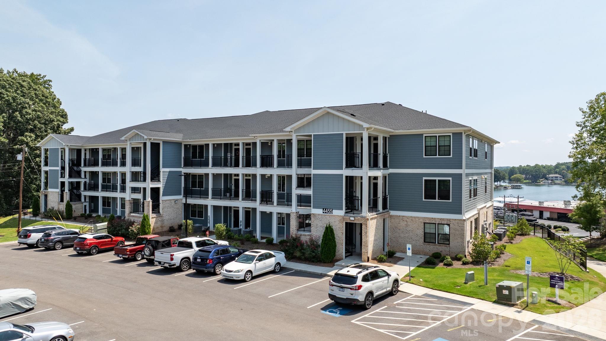 Condominium at 4455 Reed Creek Drive, Sherrills Ford, photo 40 of 43
