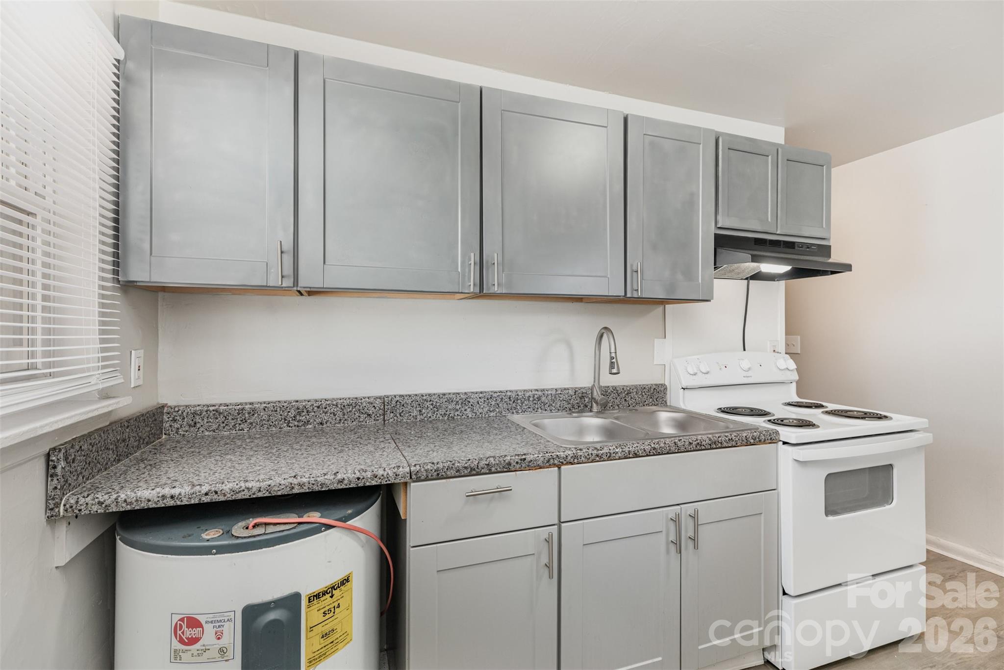 Apartment at 2301-2407 Julia Avenue, Charlotte, photo 4 of 13